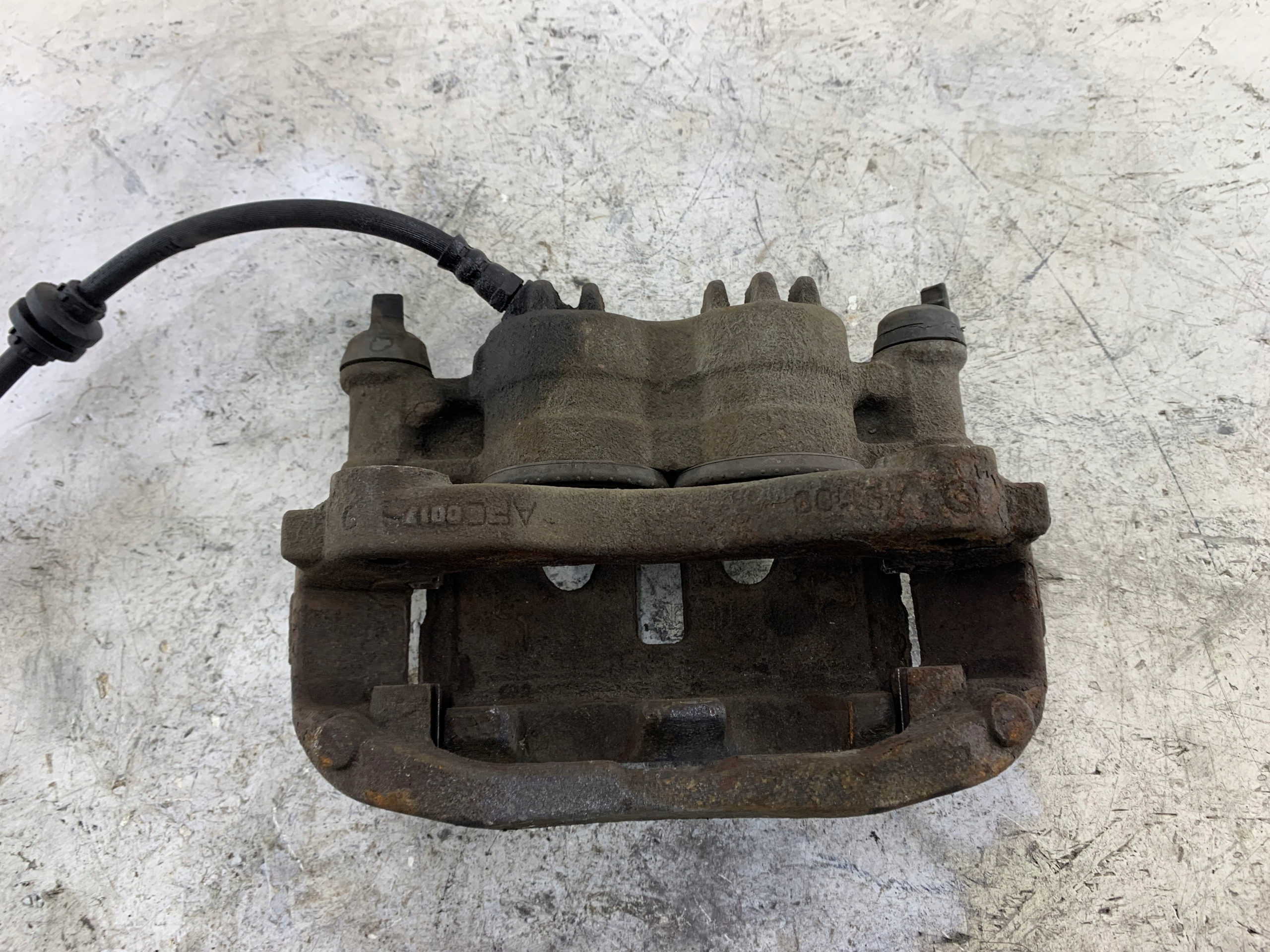 RENAULT MASTER IV caliper brake left front 410100559R