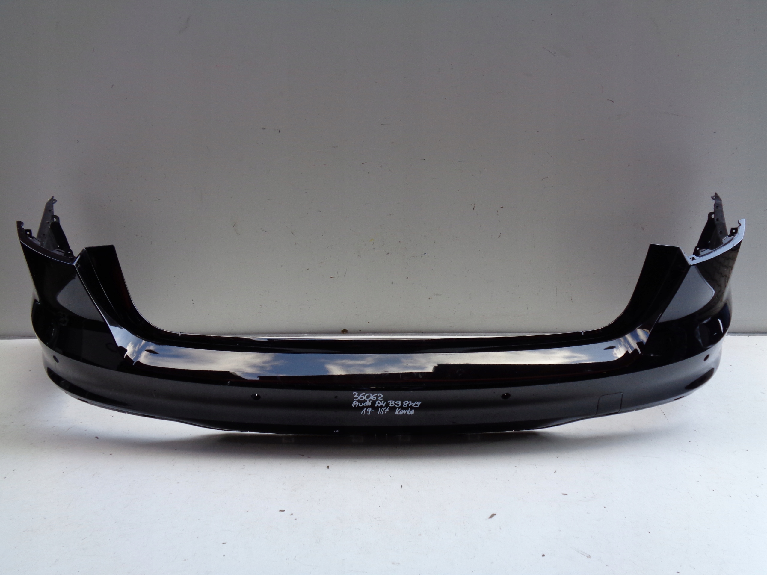 bumper rear AUDI A4 B9 8W9 19- LIFT KOMBI 36062