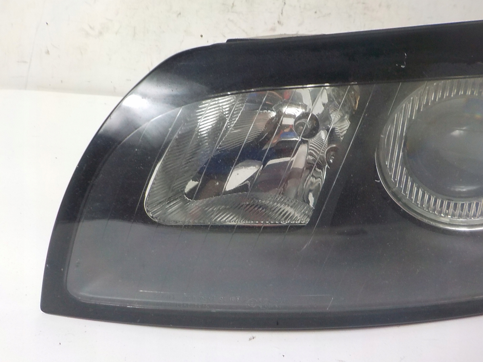 VOLVO C30 light left front front UK 31283158