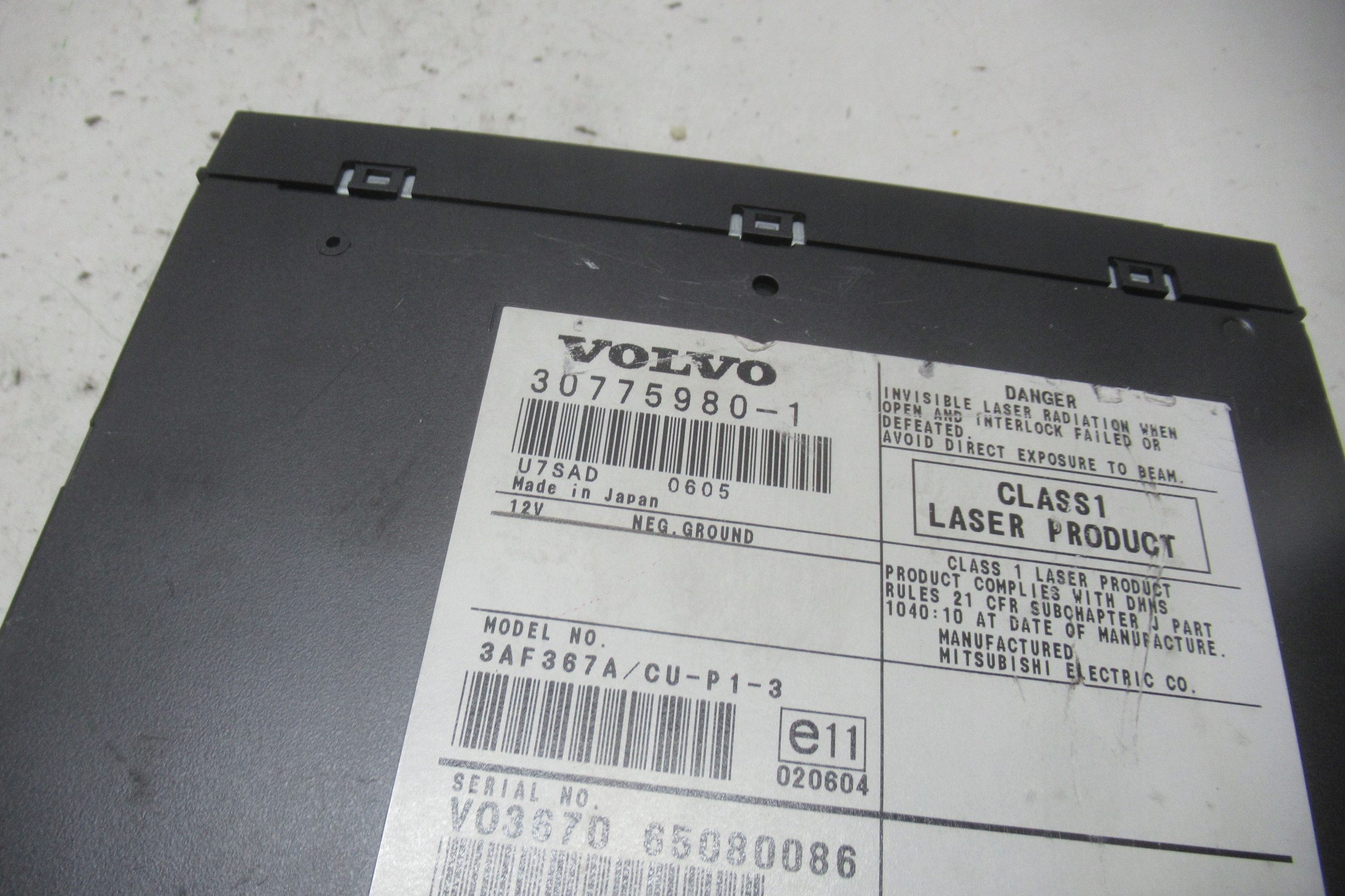 VOLVO V50 06R CD player navigation devices 30775980