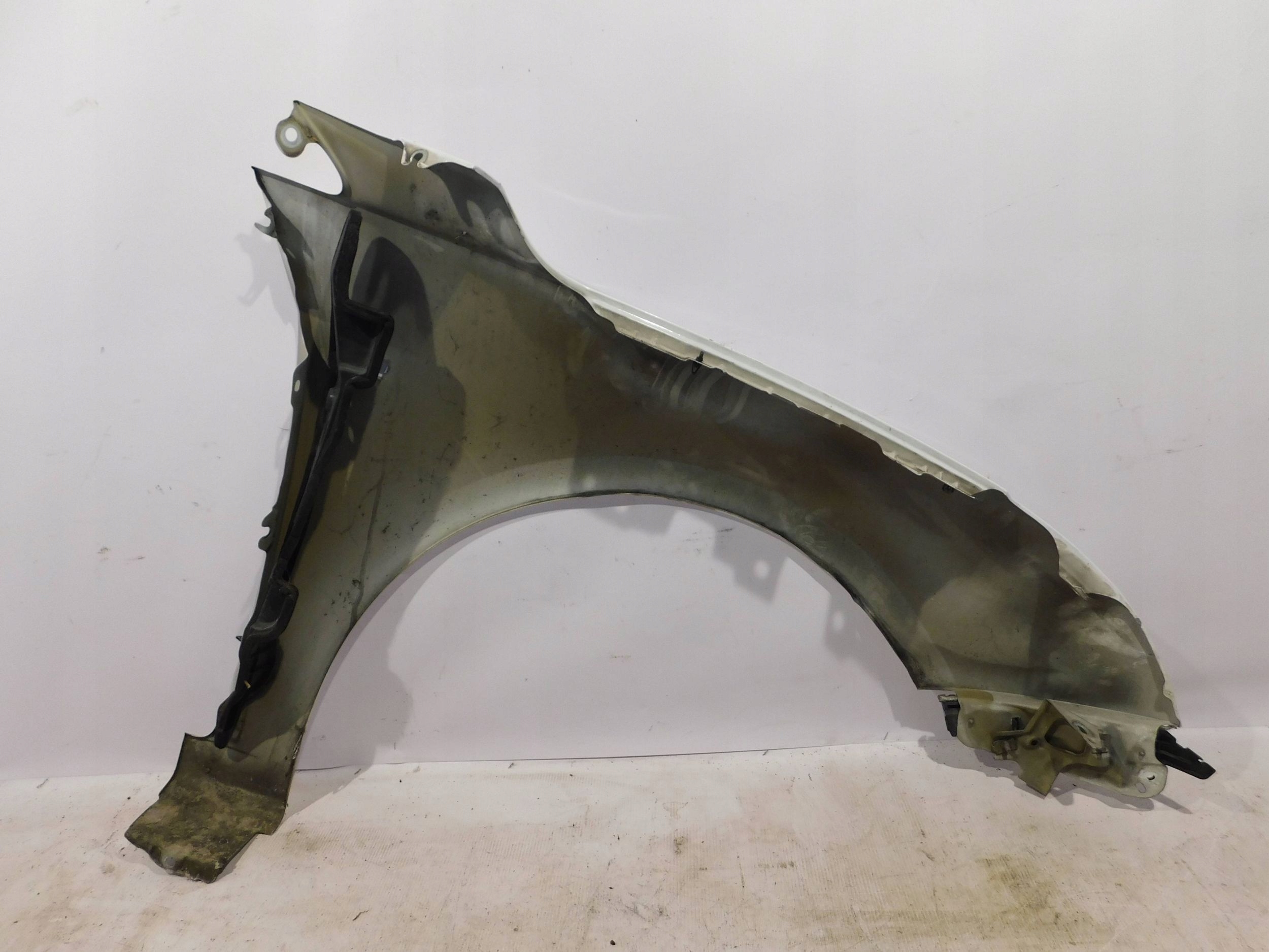 fender front front left CHEVROLET CRUZE 09