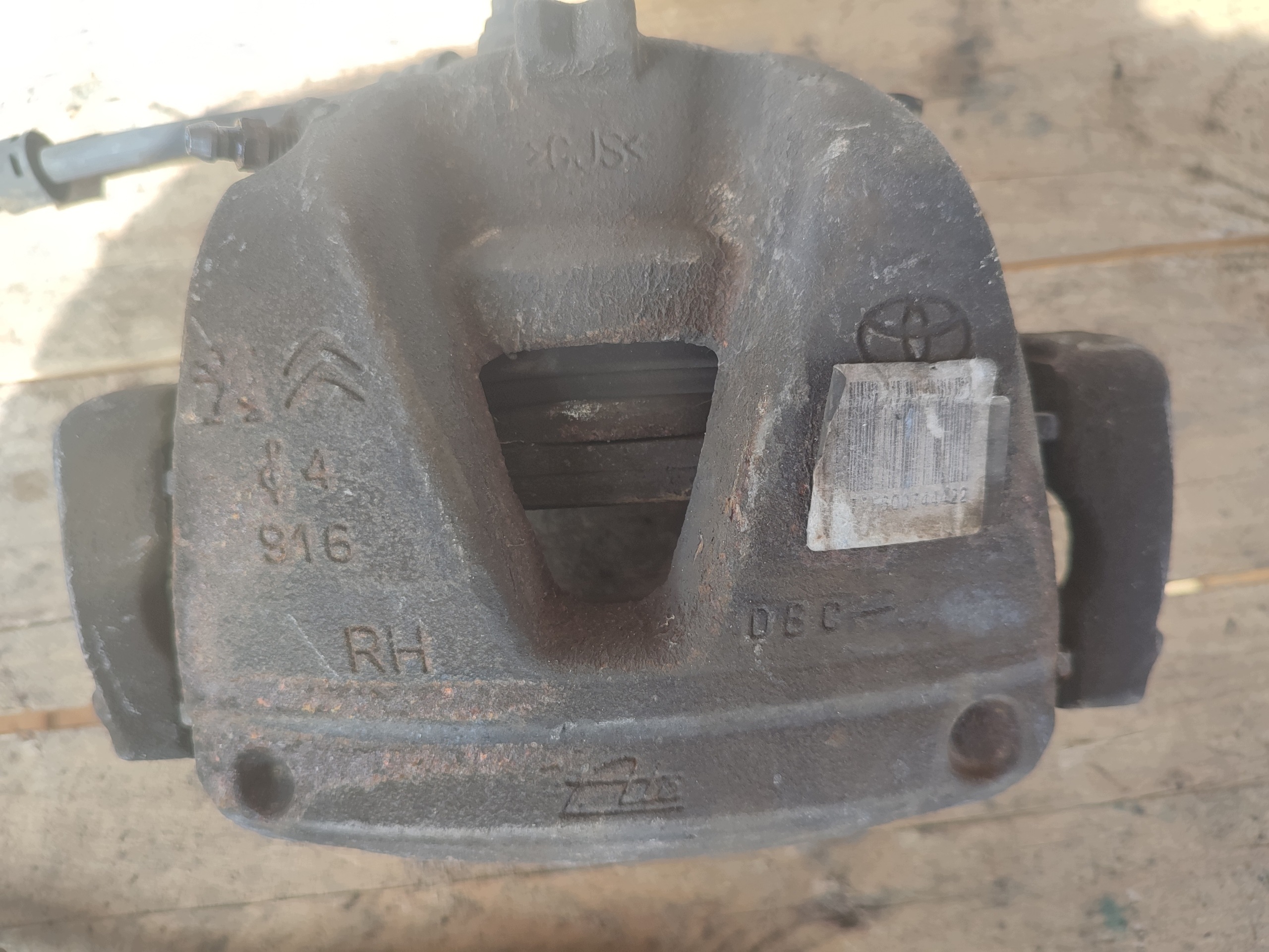 caliper brake right front PEUGEOT EXPERT III TOYOTA PROACE