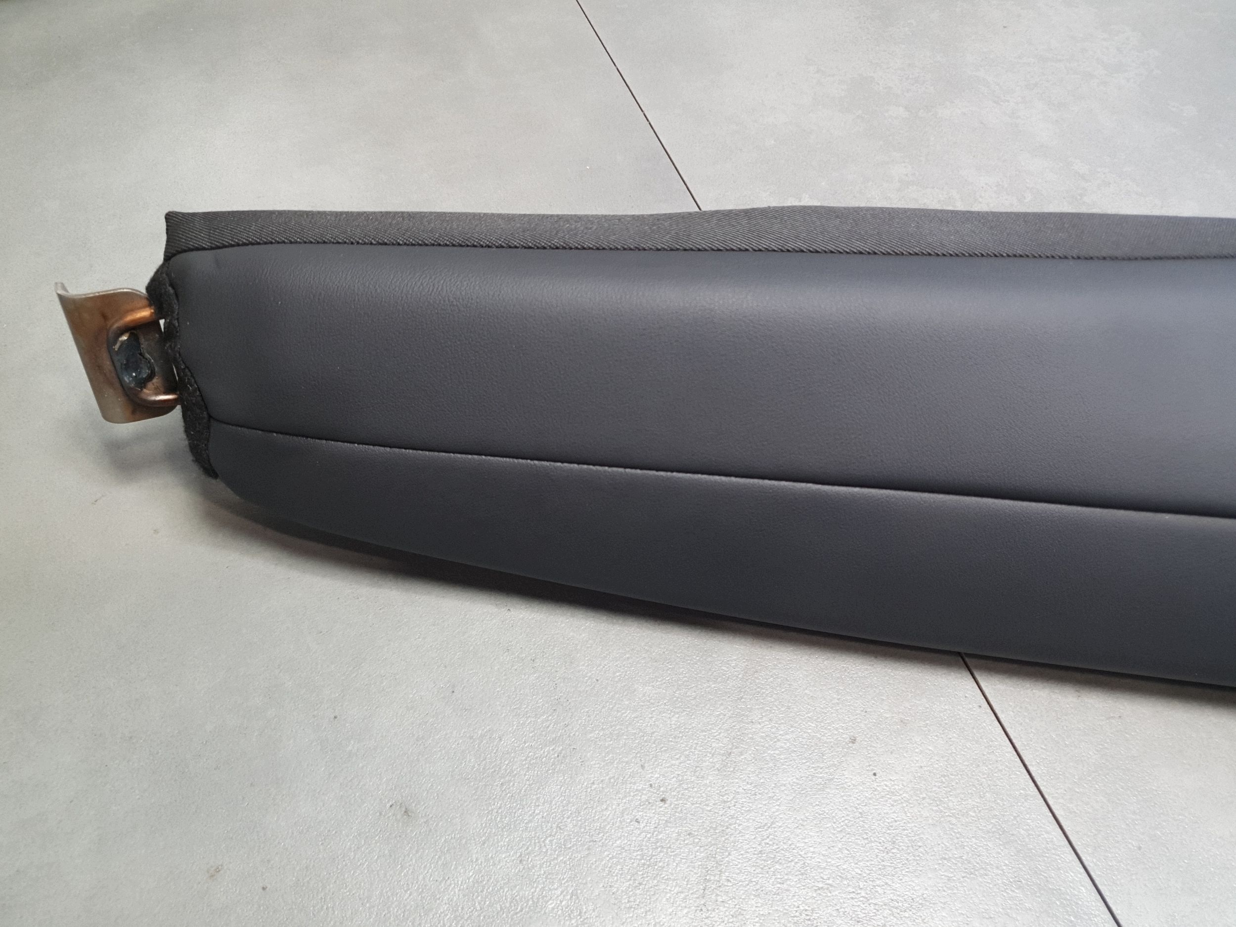Audi SQ6 e-tron side rear seat right 85H885702C