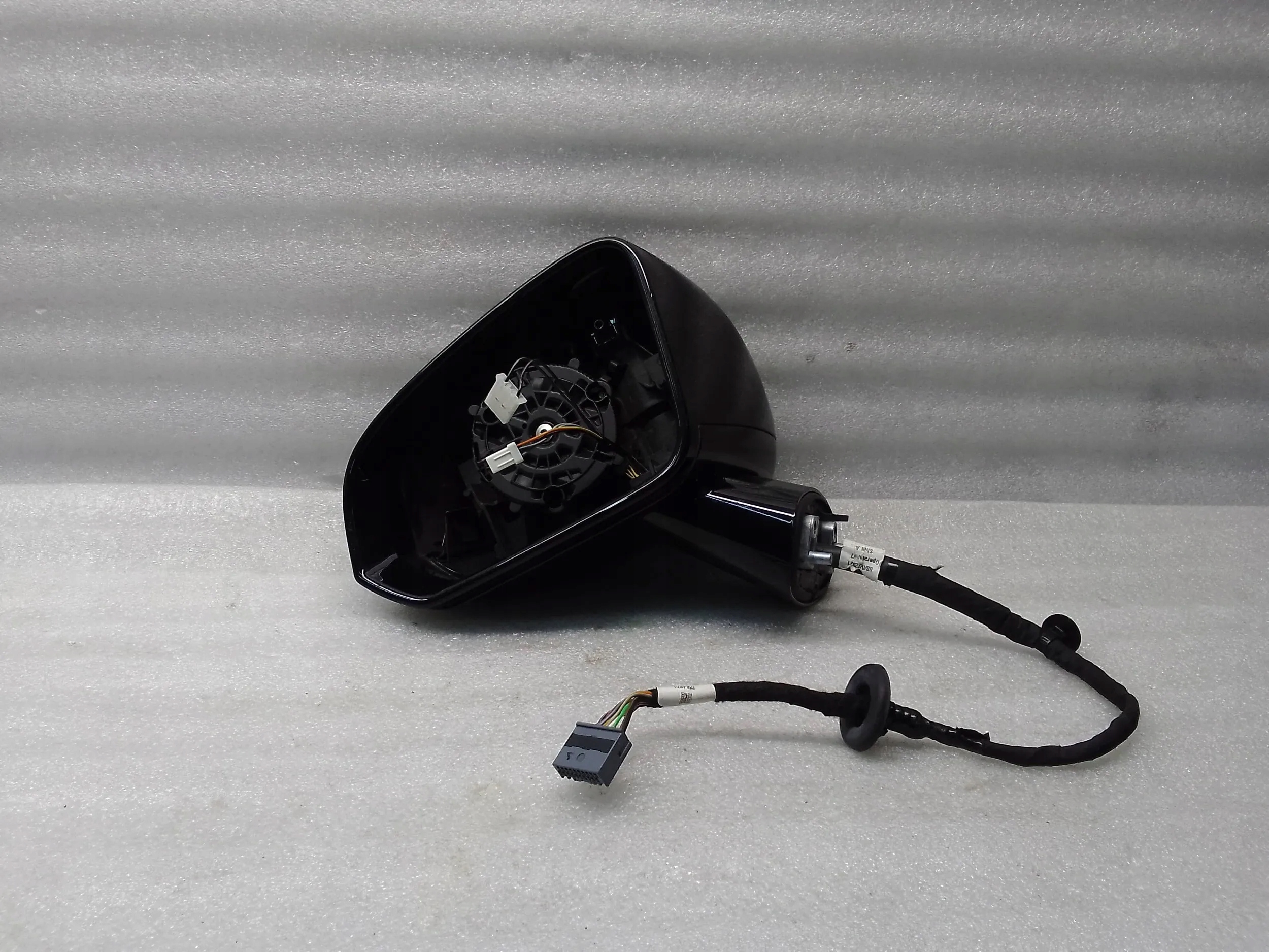 LEWE LUSTERKO Volvo S60 V60 2020