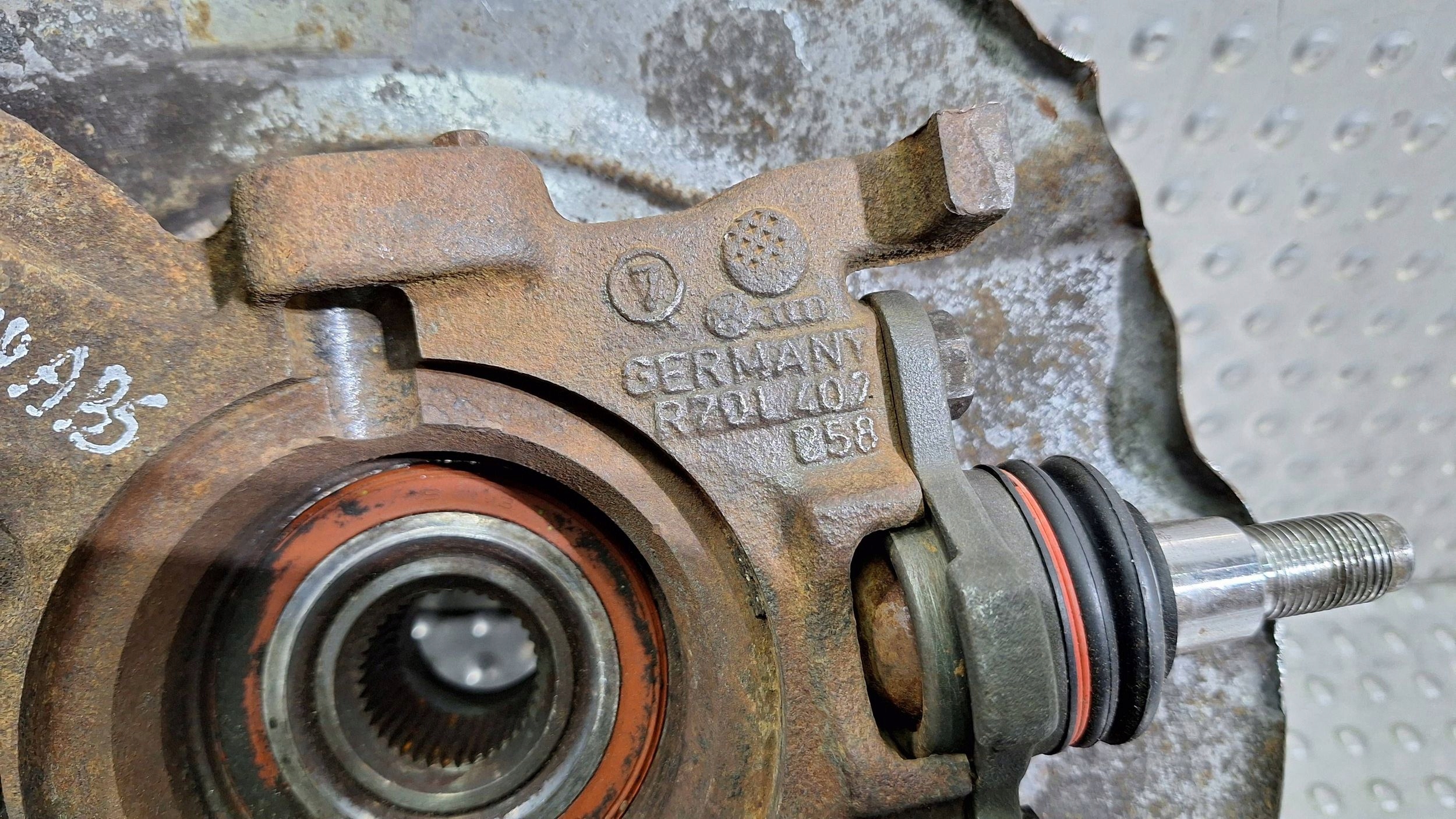 swing right front ABS 701407258 VW TRANSPORTER T4