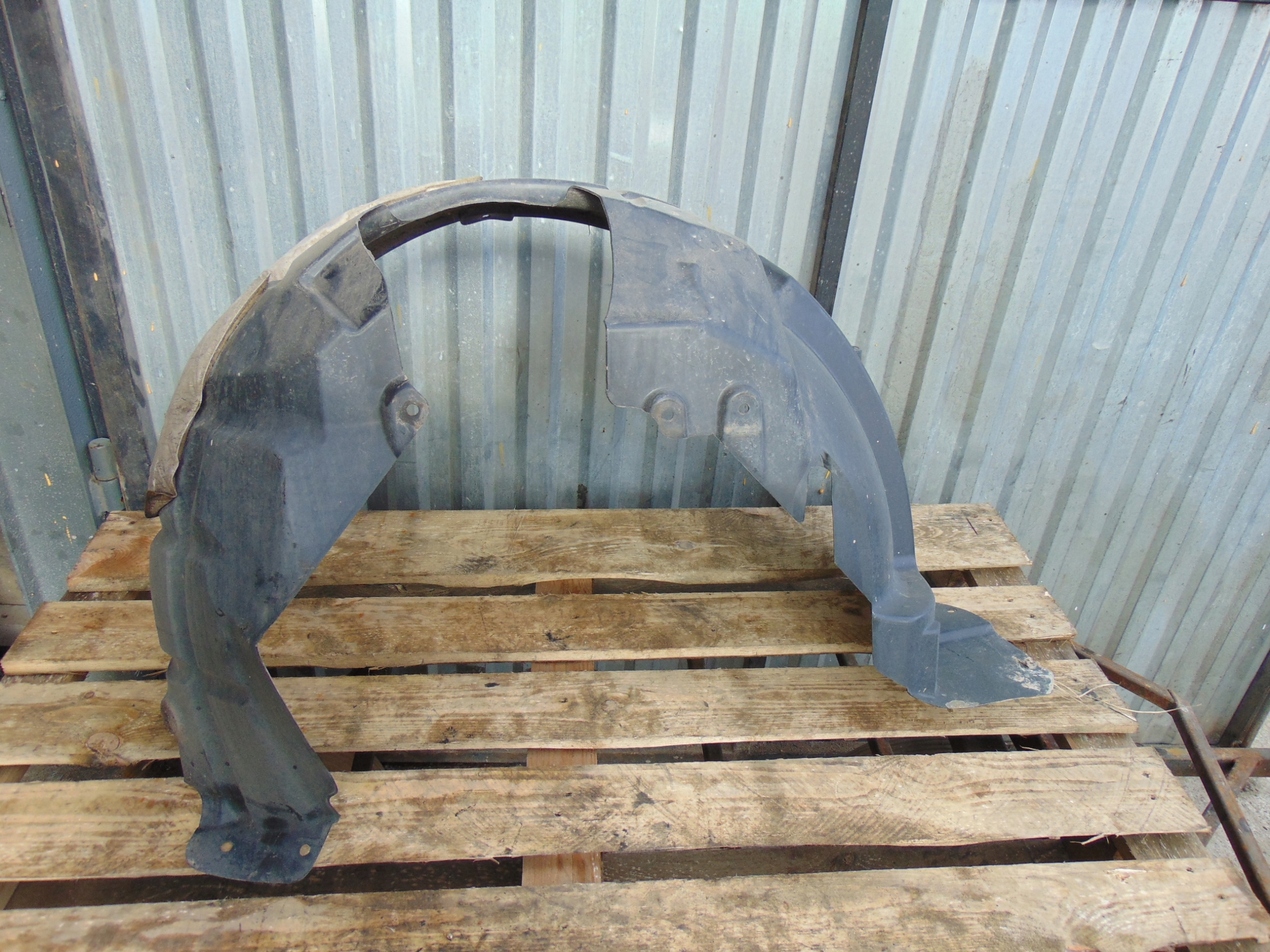 NADKOLE LEWE PRZEDNIE FORD ECOSPORT 2018R