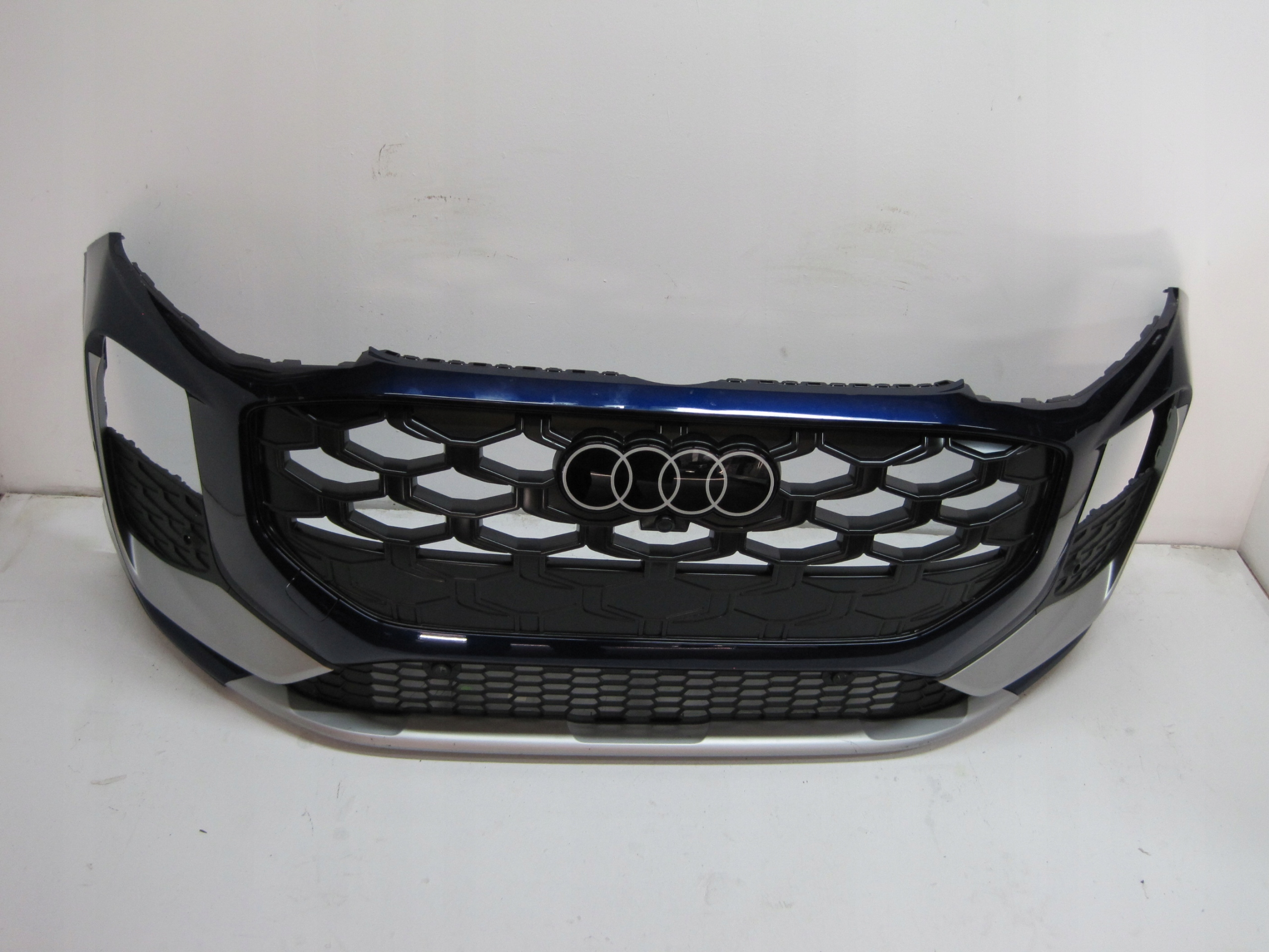 bumper AUDI Q3 83H S-LINE 25R front front