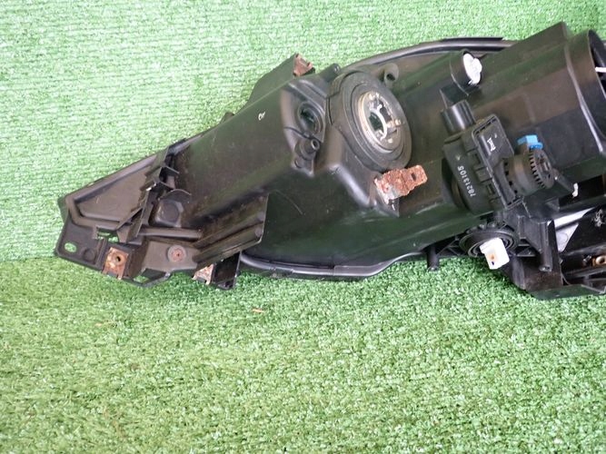 MAZDA 5 XENON 03-07 reflektor right light right