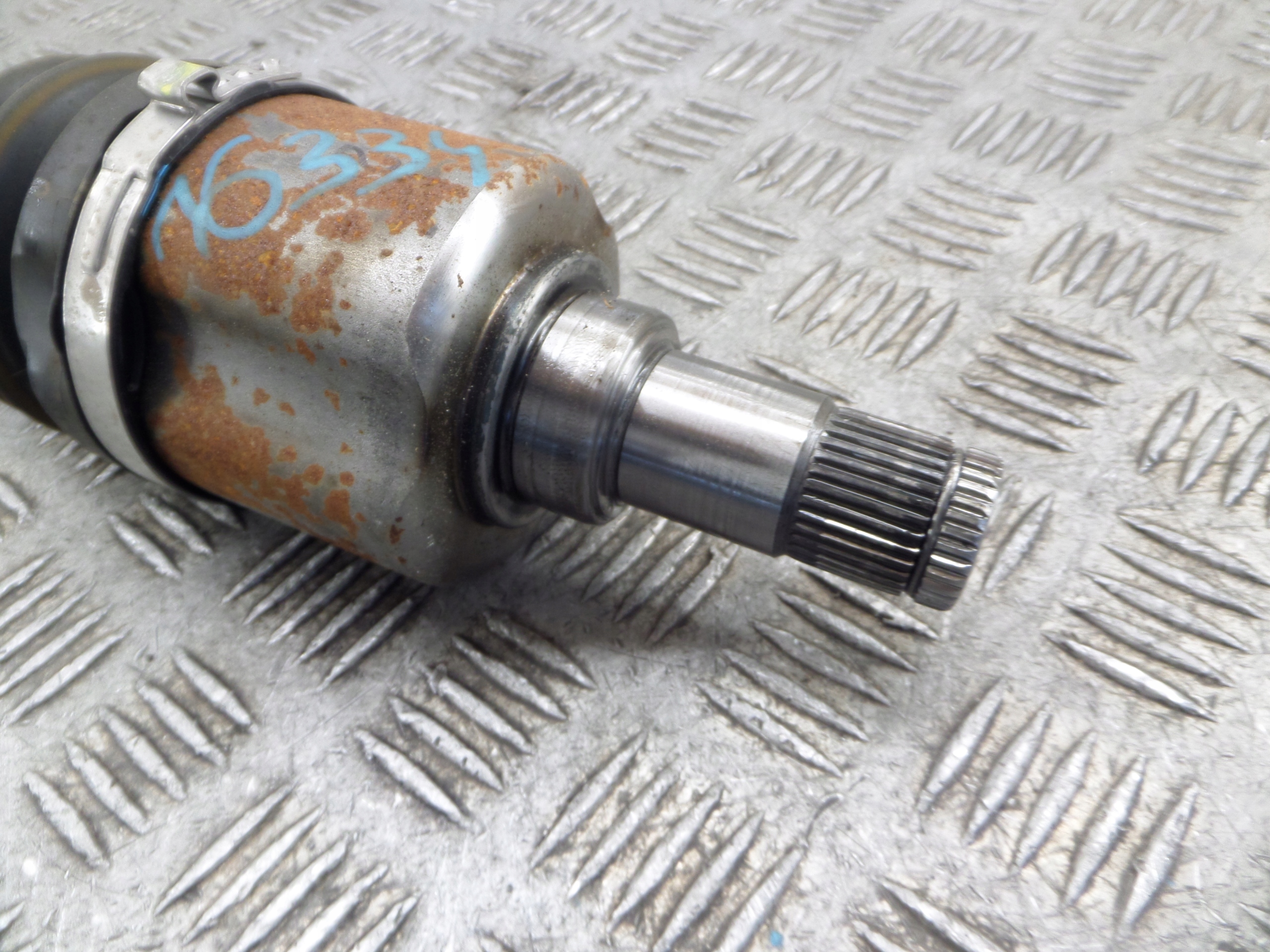 VW POLO VI IBIZA ARONA SCALA semi-axis left front 1.0TSI 2Q0407271DN