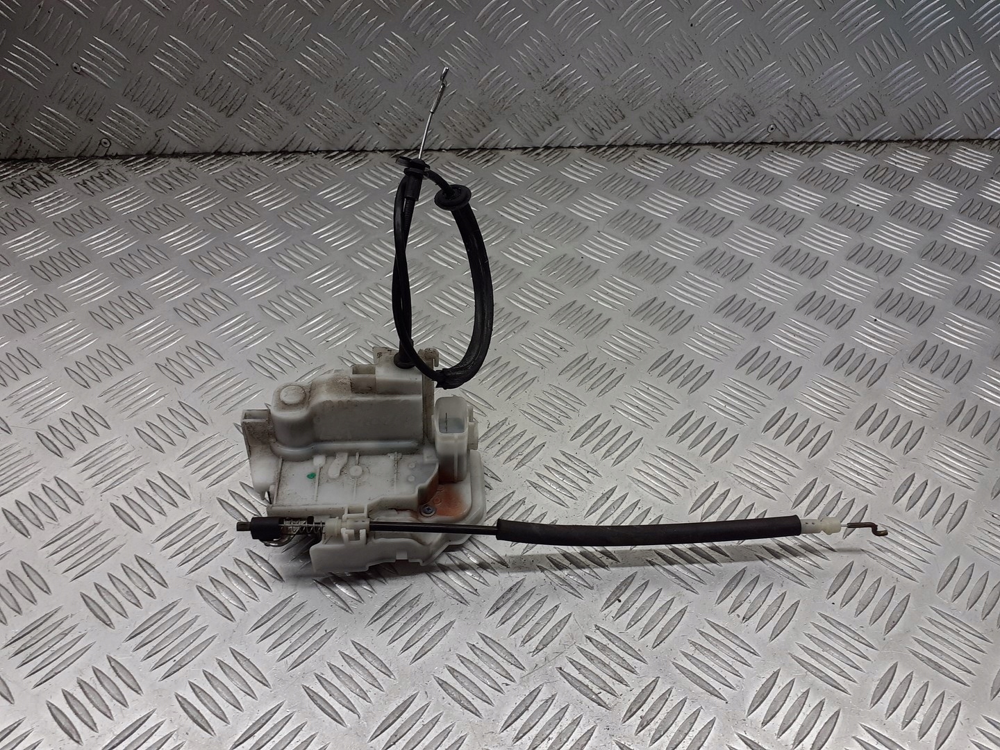 ЗАМОК ДВЕРИ ЛЕВЫЙ ЗАД. ALFA ROMEO 159pin