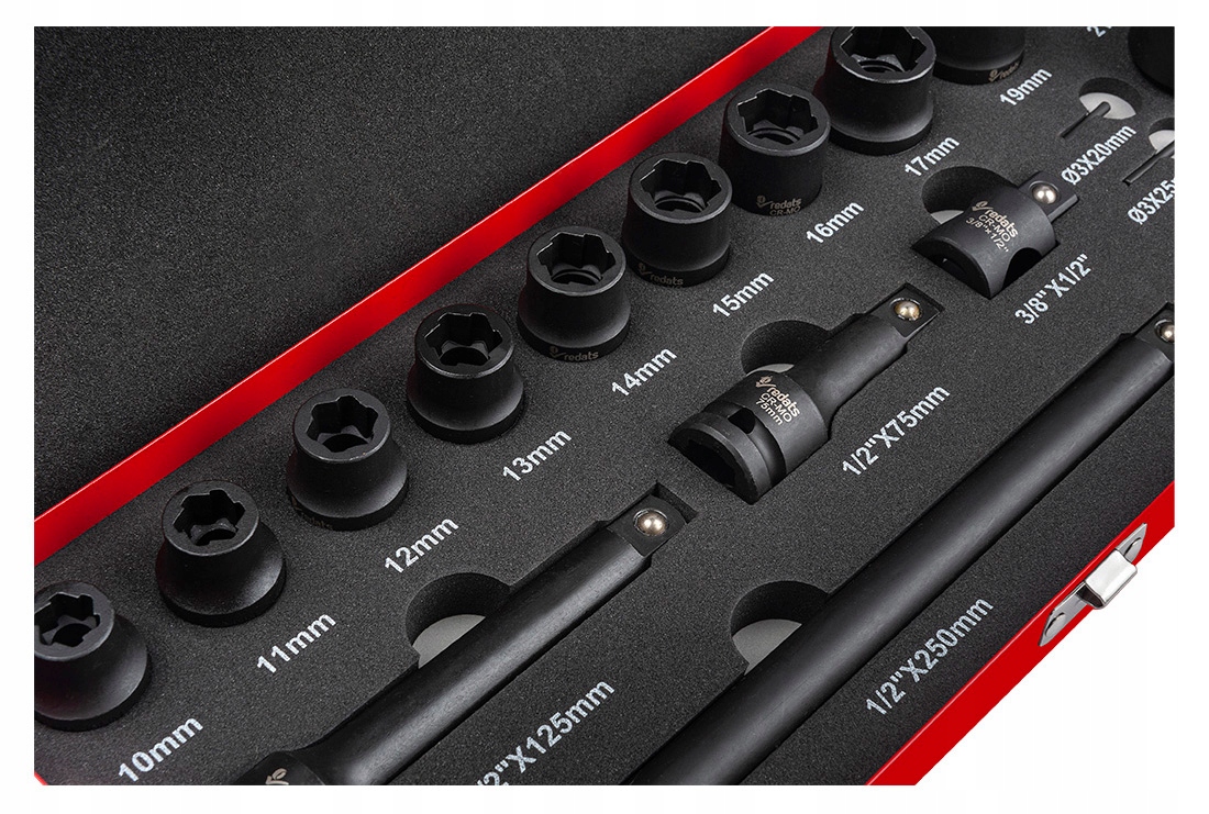 NASADKI DO USZKODZONYCH OBROBIONYCH ŚRUB REDATS Marka Redats