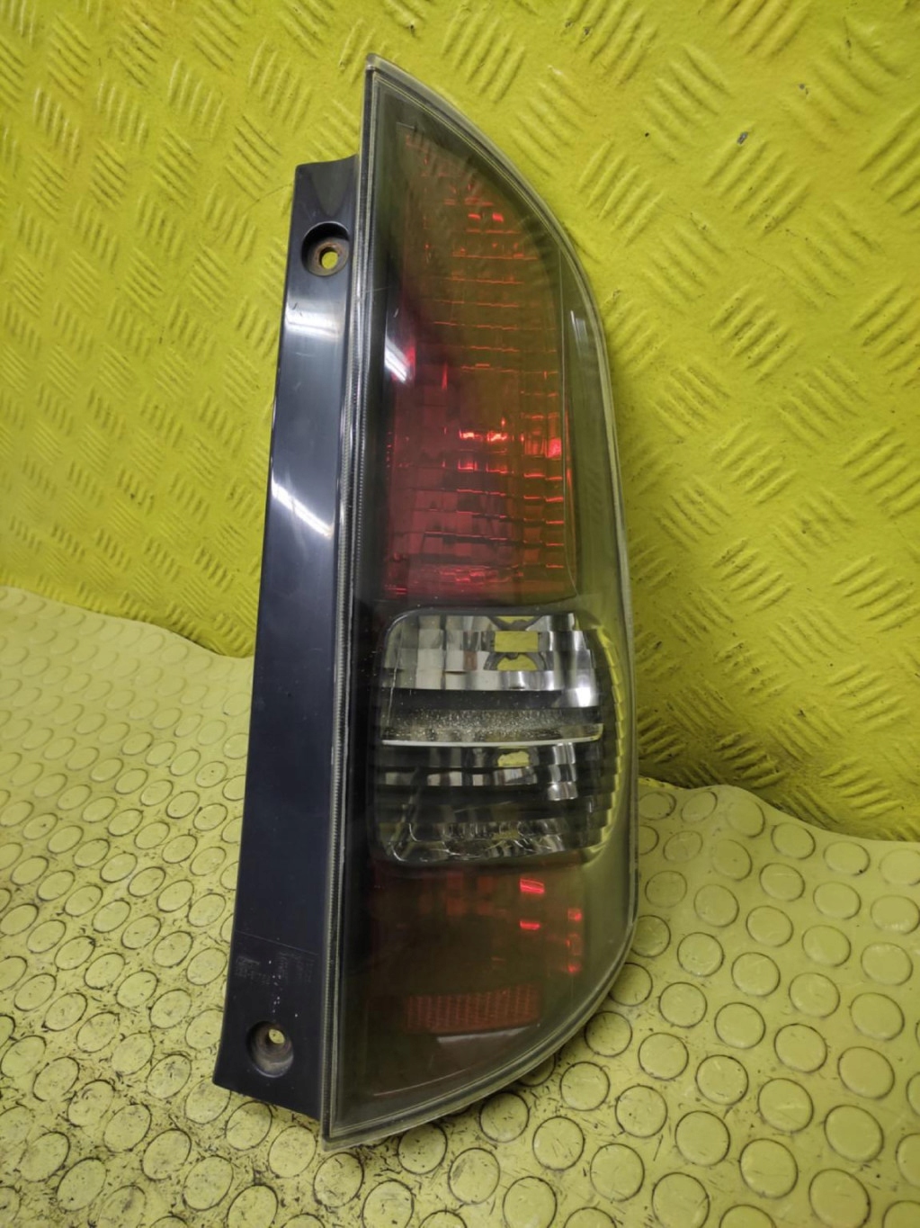 DAIHATSU SIRION II light right front 22051762