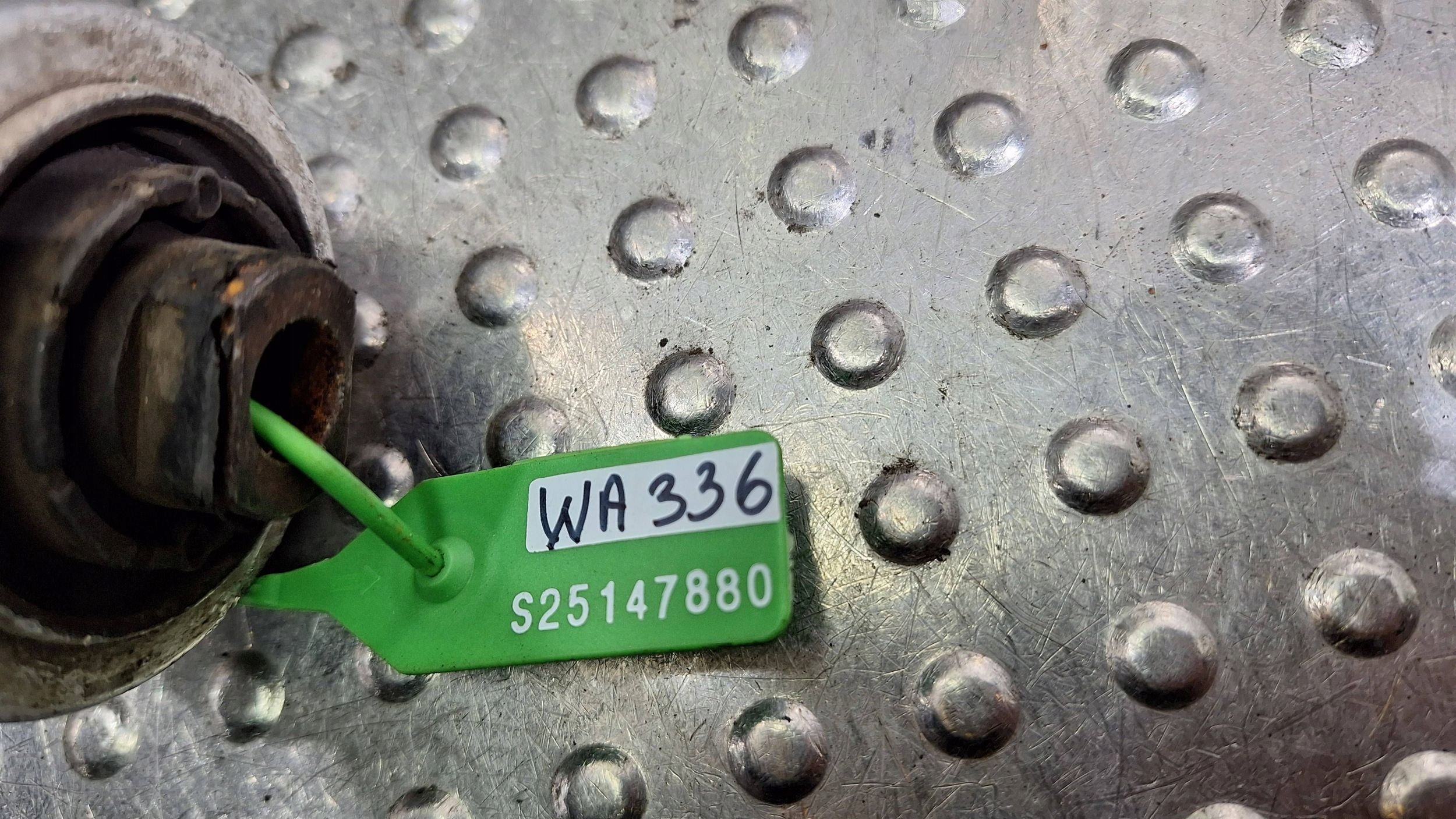 Querlenker rechts vorne unterer PROSTY 8D0407155C AUDI A4 B5 PASSAT B5