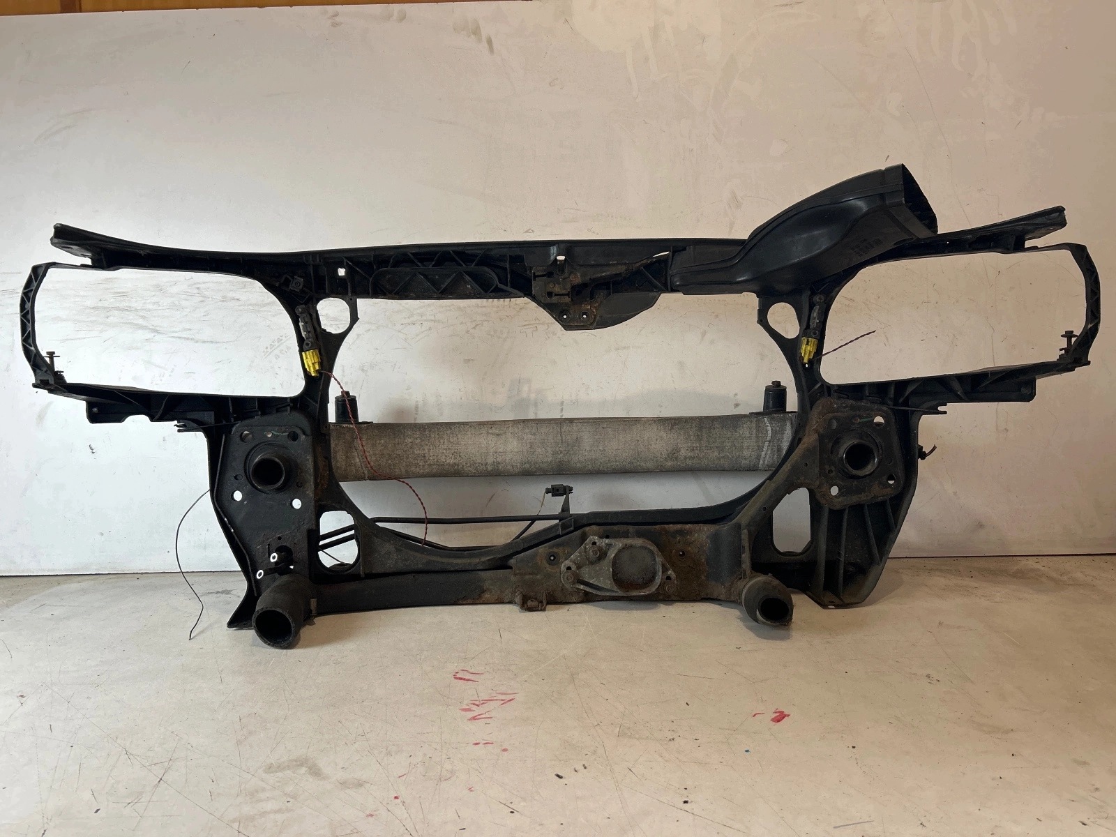 support panel for radiators pillar sider Seat Exeo Audi A4 B7