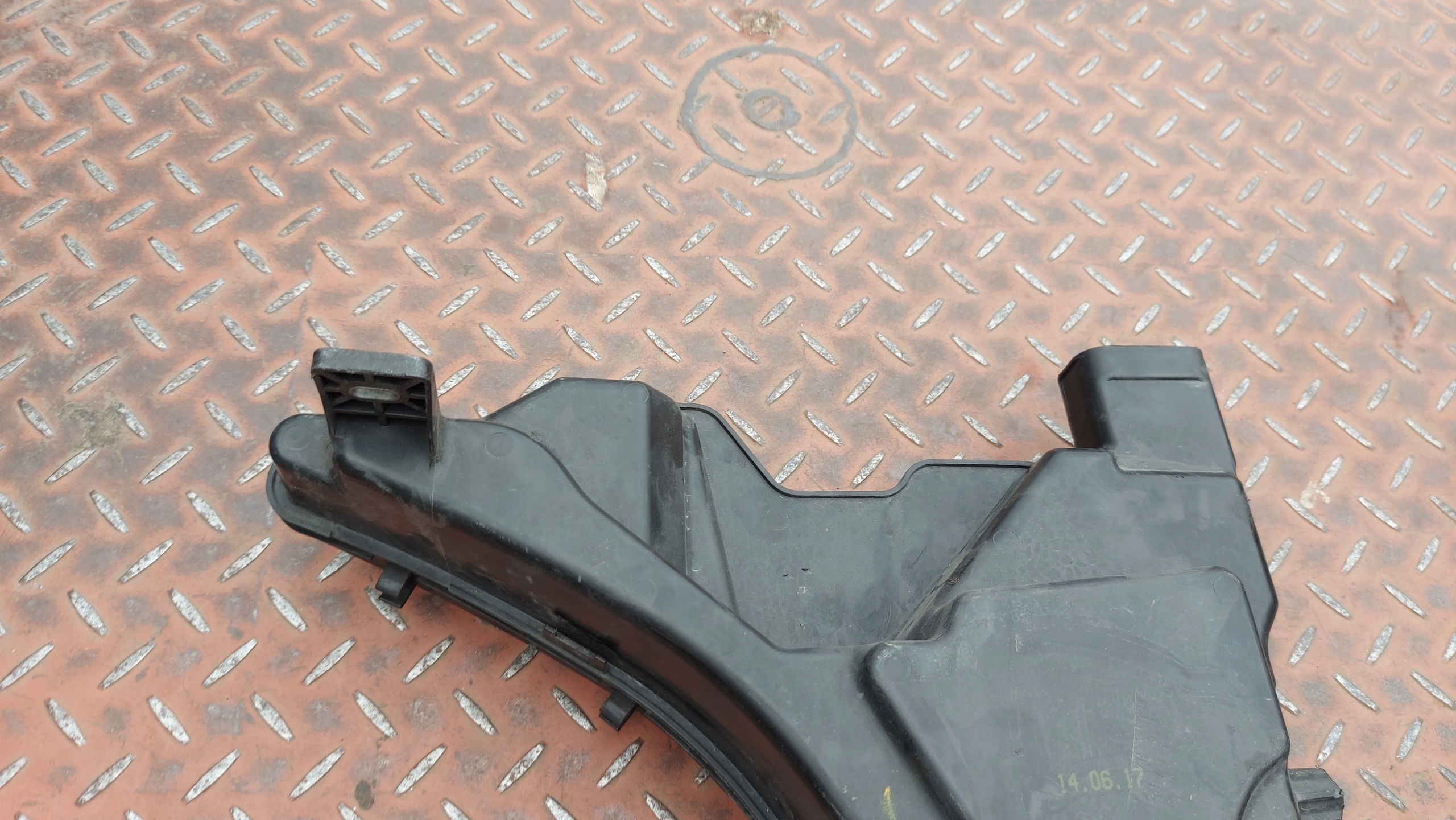 washer fluid tank AUDI A5 II F5 16