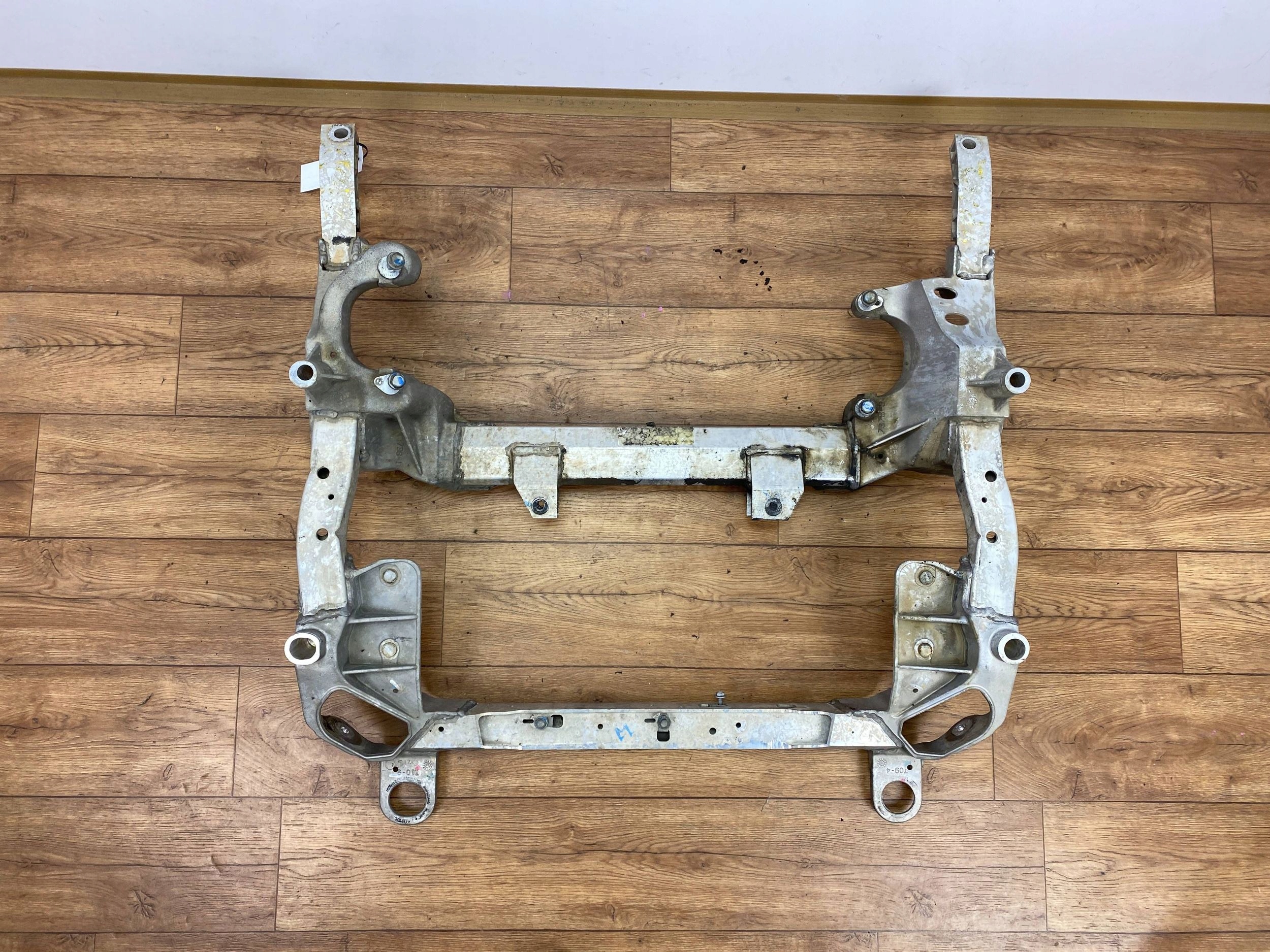 sider front subframe lawa trawers axle beam Cadillac CTS III 2016