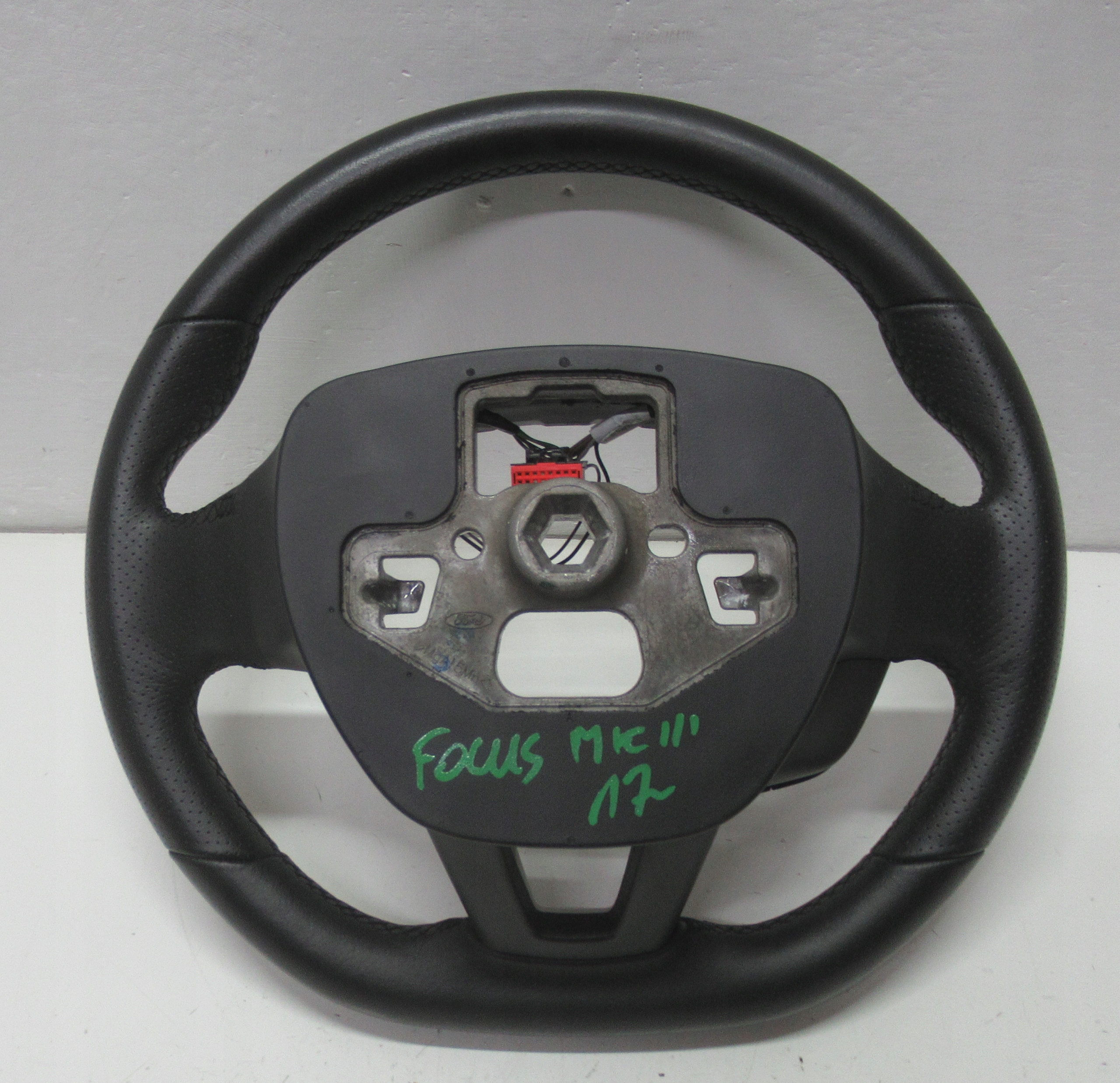 FORD FOCUS MK3 FL 17 R lenkrad Leder