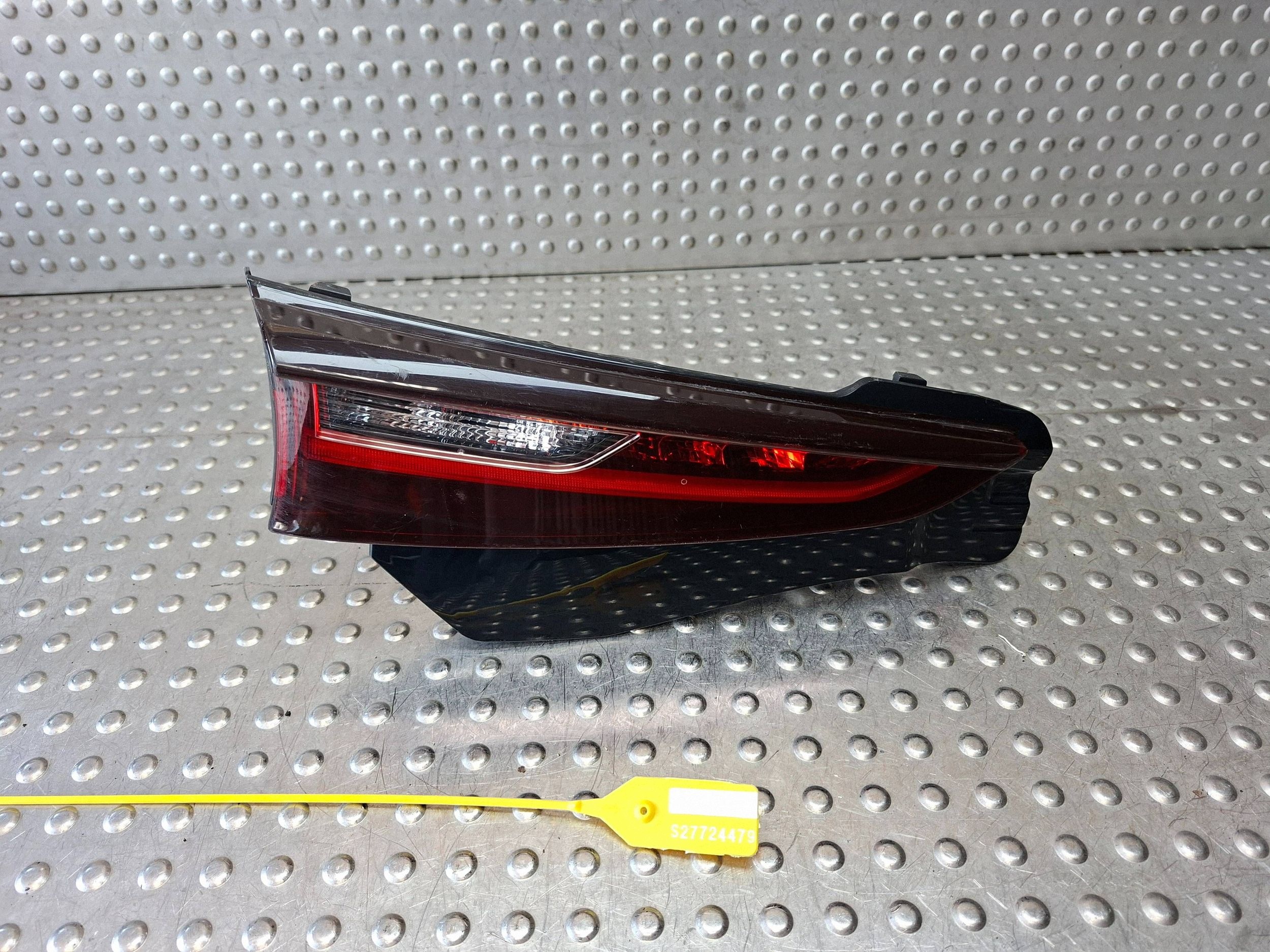 light rear part left to the bonnet MAZDA CX-30 19- EU