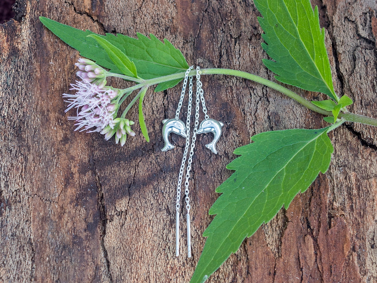 VERSIL kolczyki przeciągane delfiny srebro 925 Materiał srebro