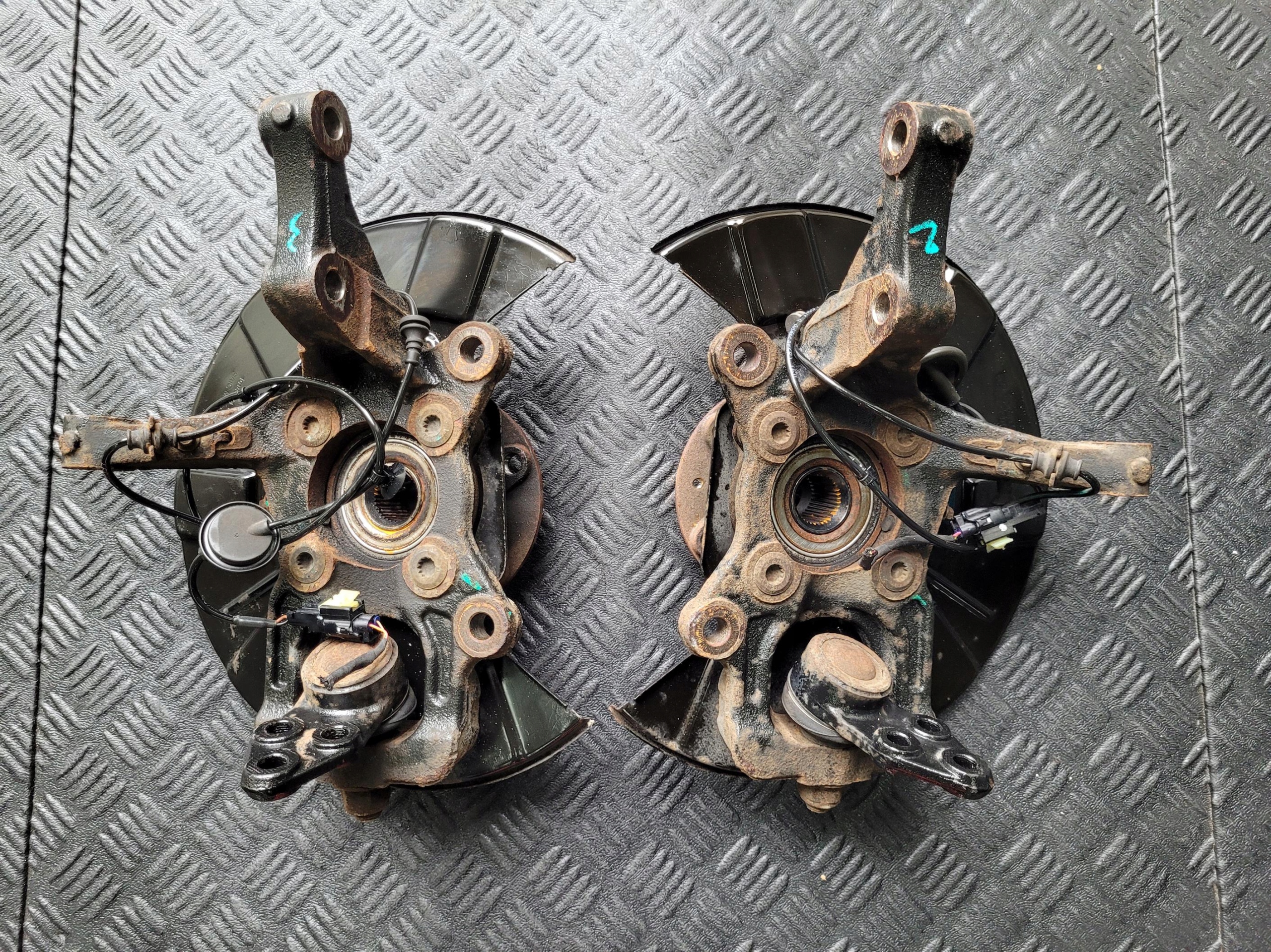 swing front front right sensor ABS MG HS and 1.5 T TGI AUTOMAT
