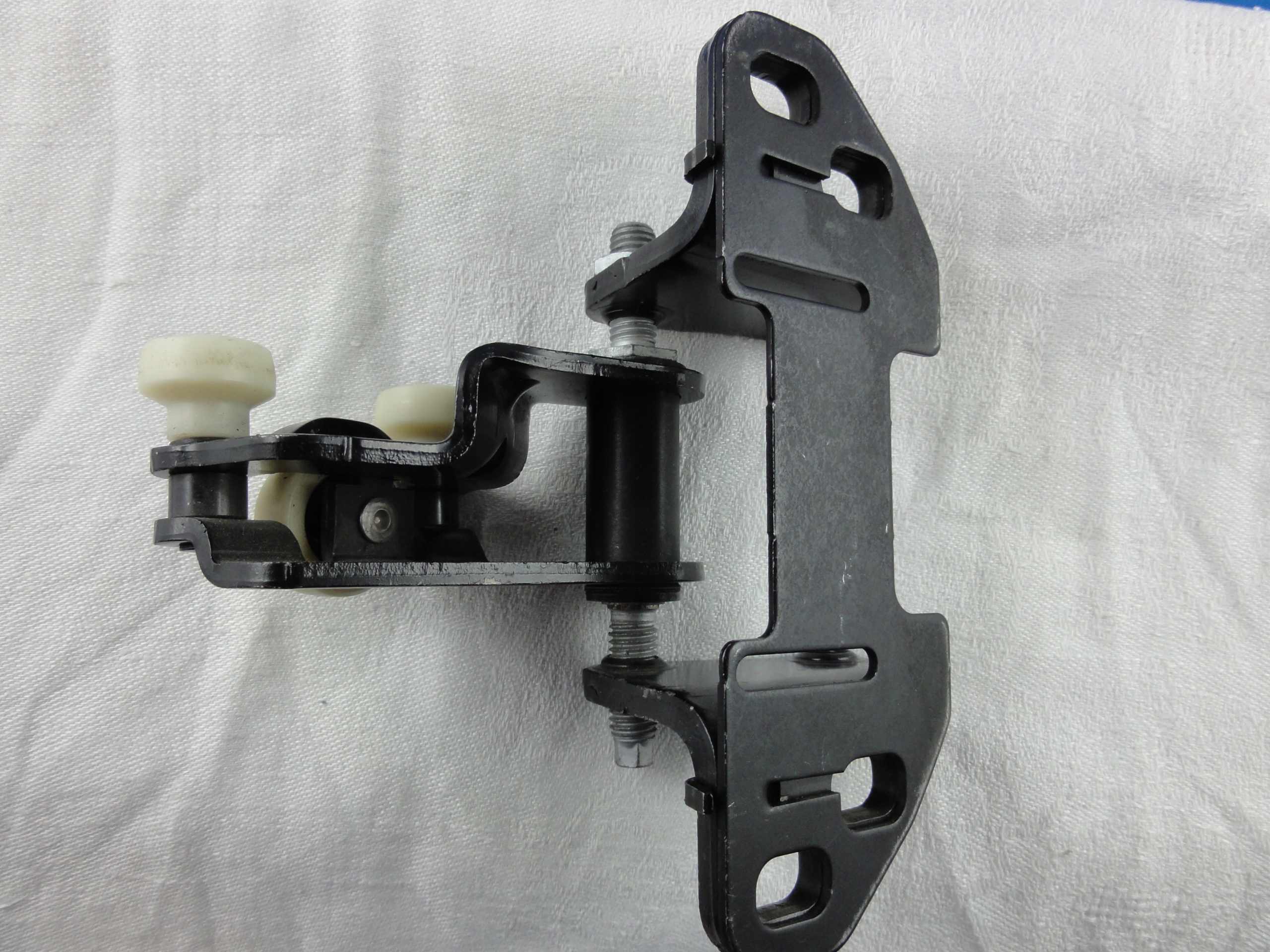 A906 760 - РОЛИКОВАЯ ТЕЛЕЖКА ДЛЯ БОКОВОЙ ДВЕРИ SPRINTER 906 CRAFTER