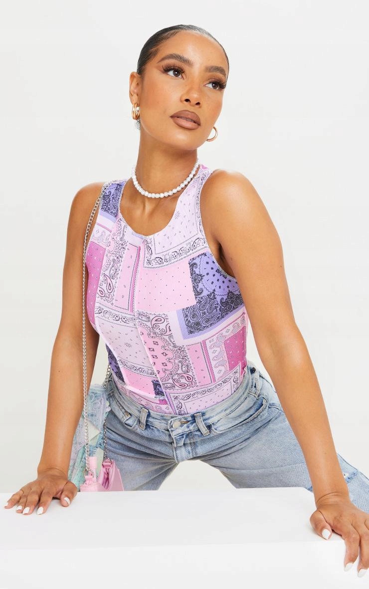 C01A007 BODY RÓŻOWE WZÓREK PRETTYLITTLETHING 34