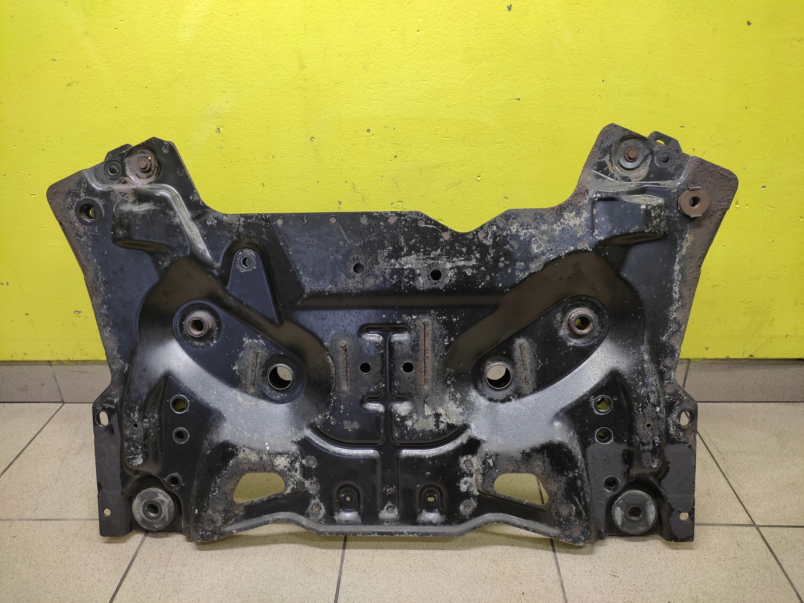 CITROEN C5 III 1.6 THP KOMBI subframe axle beam axle beam