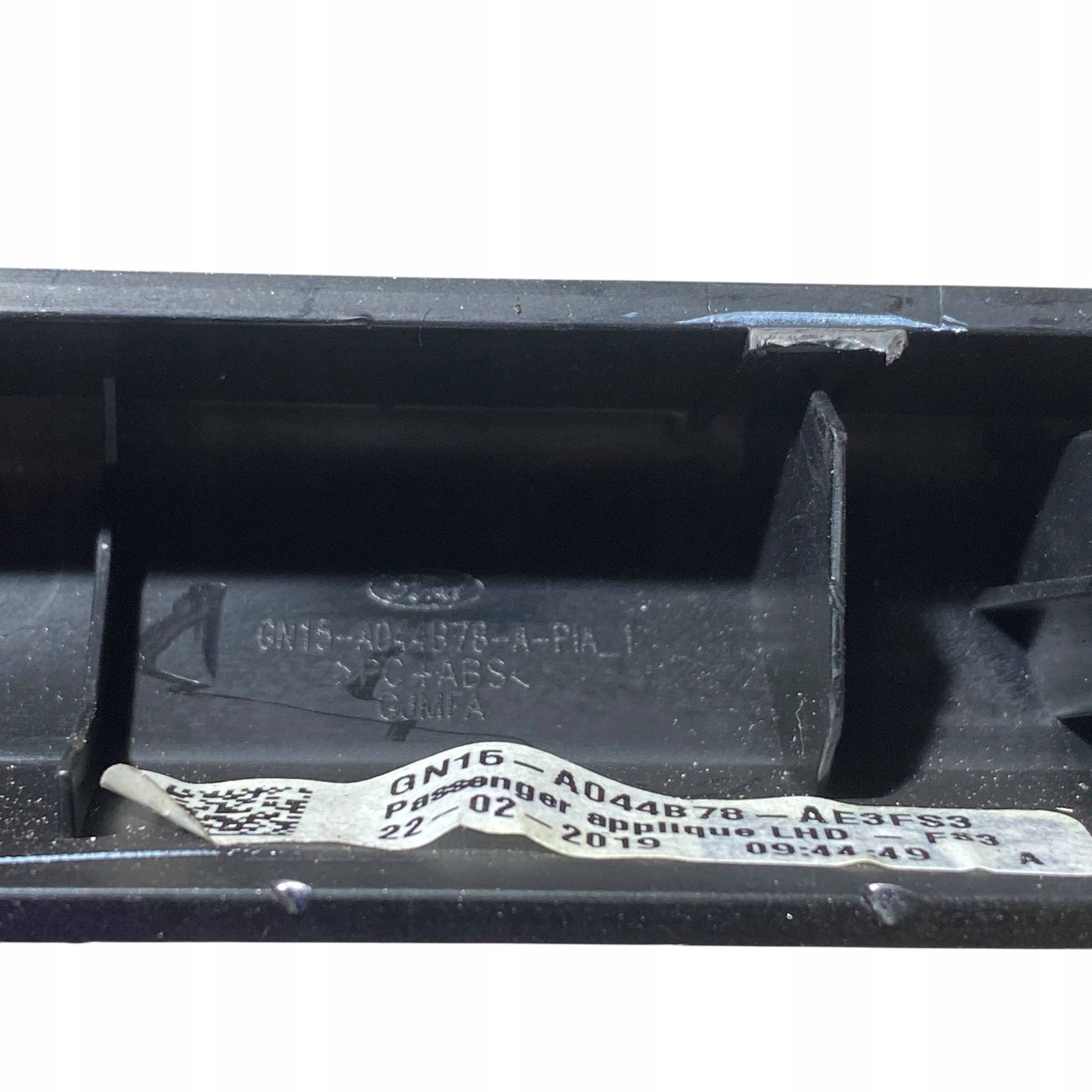 FORD ECOSPORT 2020 рамка бардачок