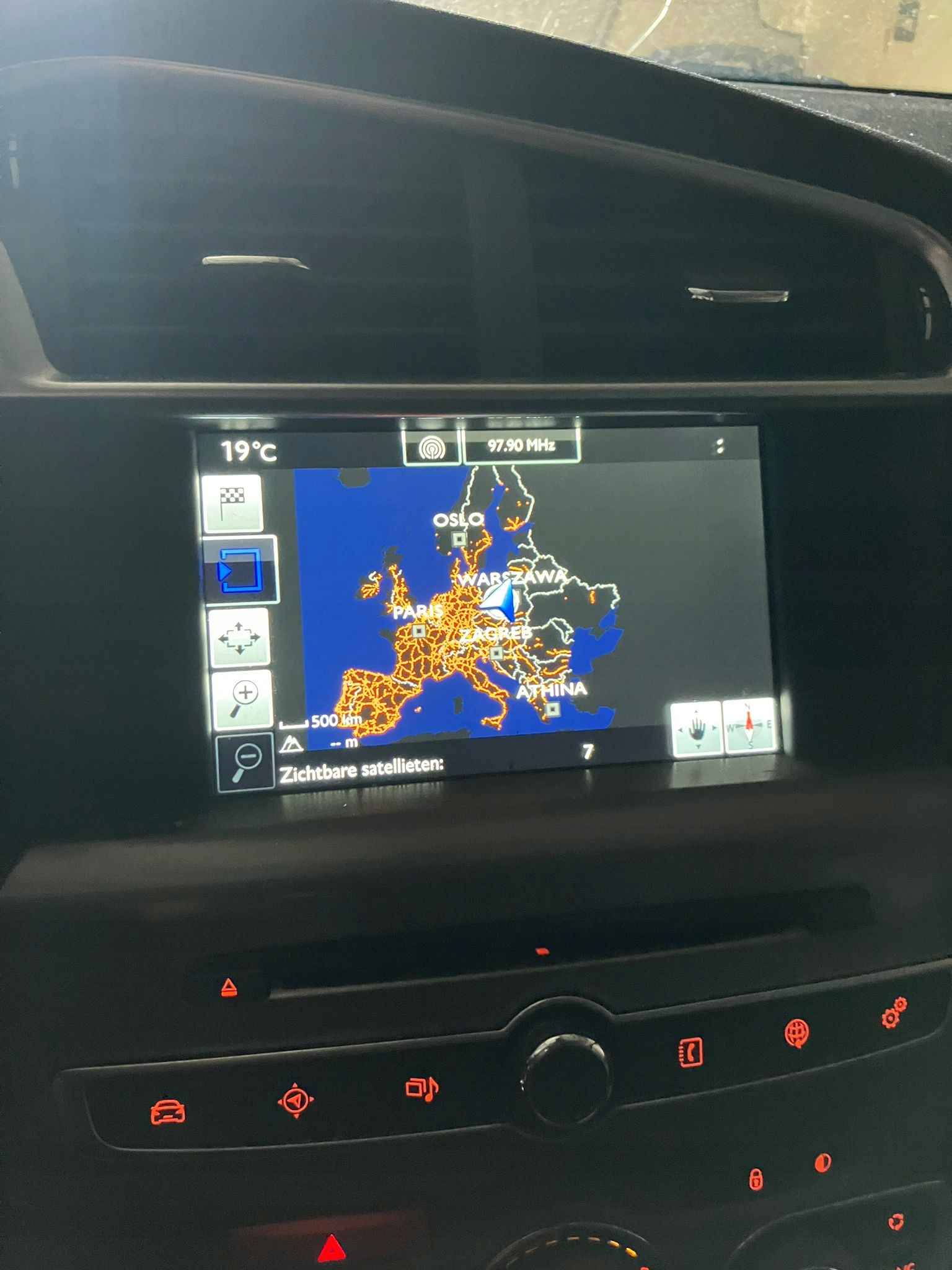 Экран дисплея навигации C4 II B7 лифт 9813810680