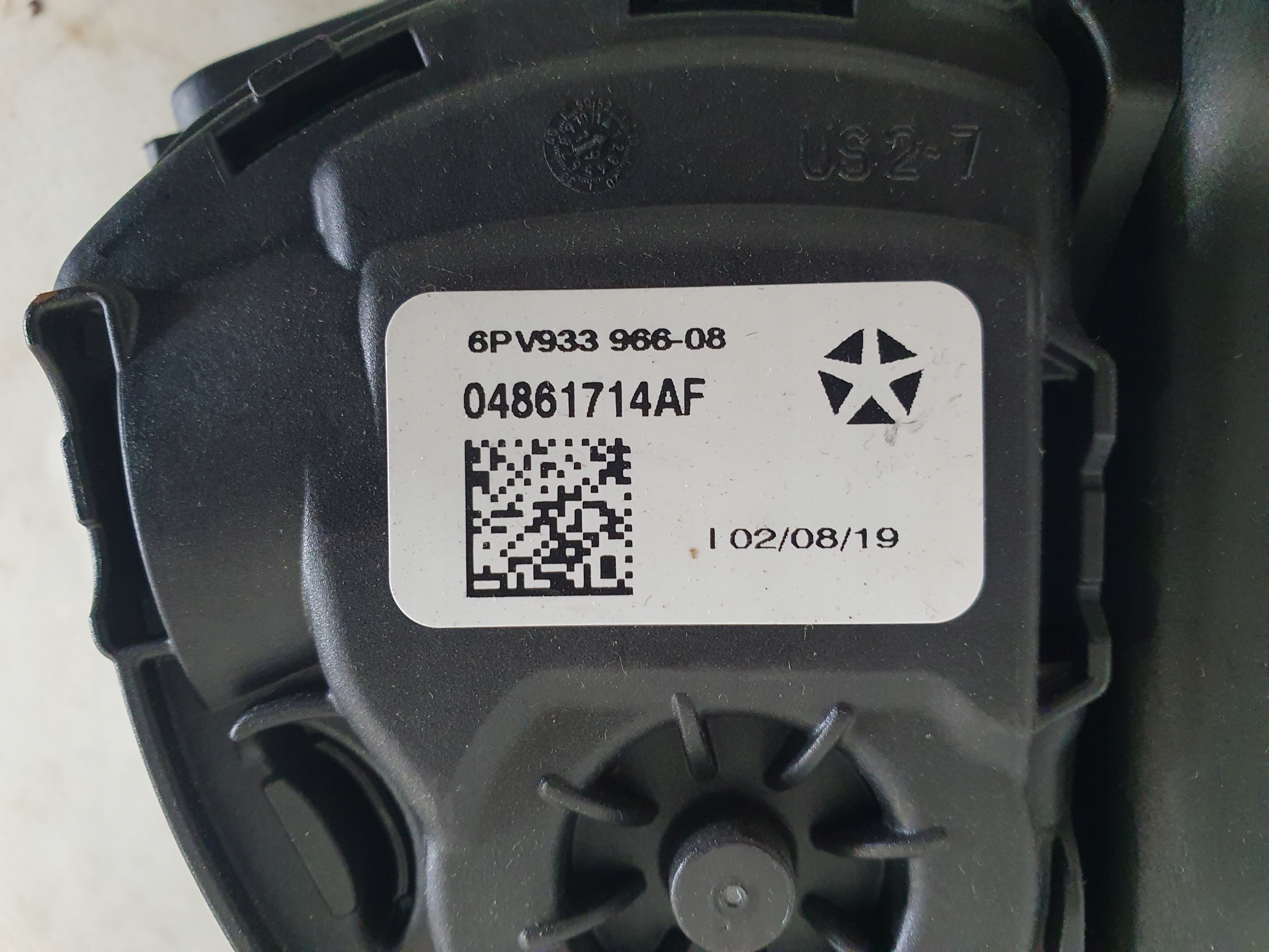 DODGE CHALLENGER 15- 3.6 PEDAŁ GAZU POTENCJOMETR 04861714AF Producent części Dodge OE