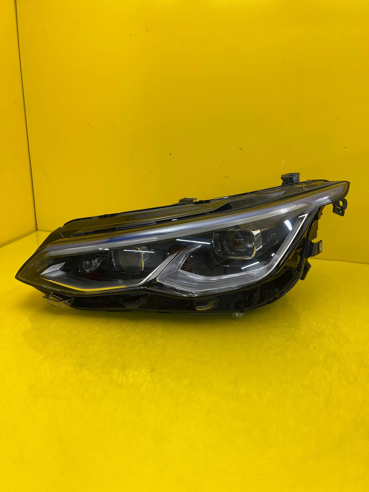 light left VW Golf VIII GTE USA Full Led Matrix front 5H0941059G