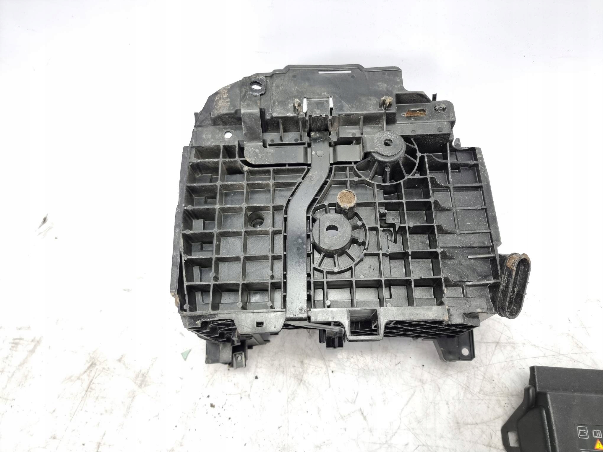 Support plaque pour batterie RENAULT TRAFIC III
