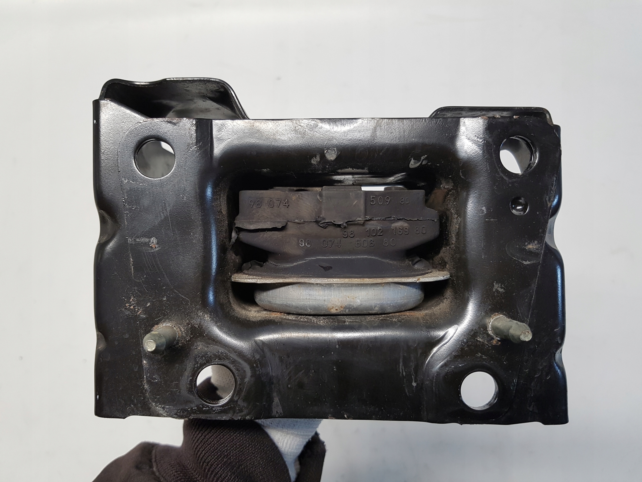 C3 AIRCROSS 1.2 holder gearbox mounting left