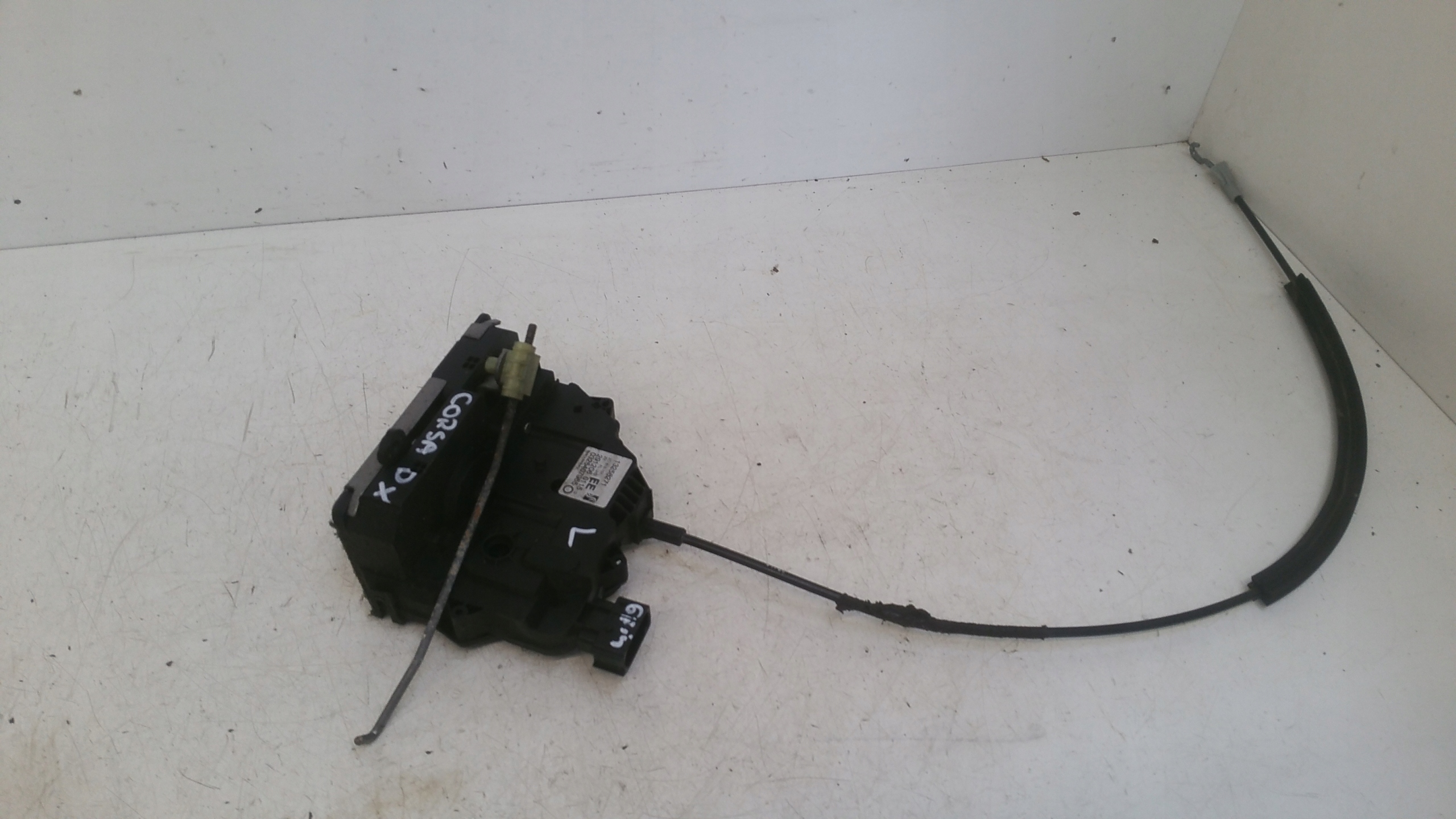 lock left front 1325871 Opel Corsa D