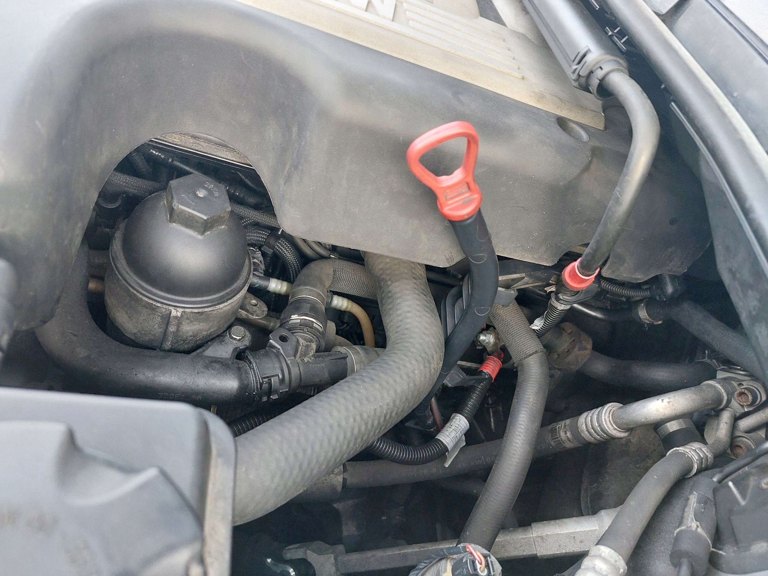 BMW X5 E70 X6 E60 E90 E92 E65 M57 M57306D3 3.0 D engine pillar