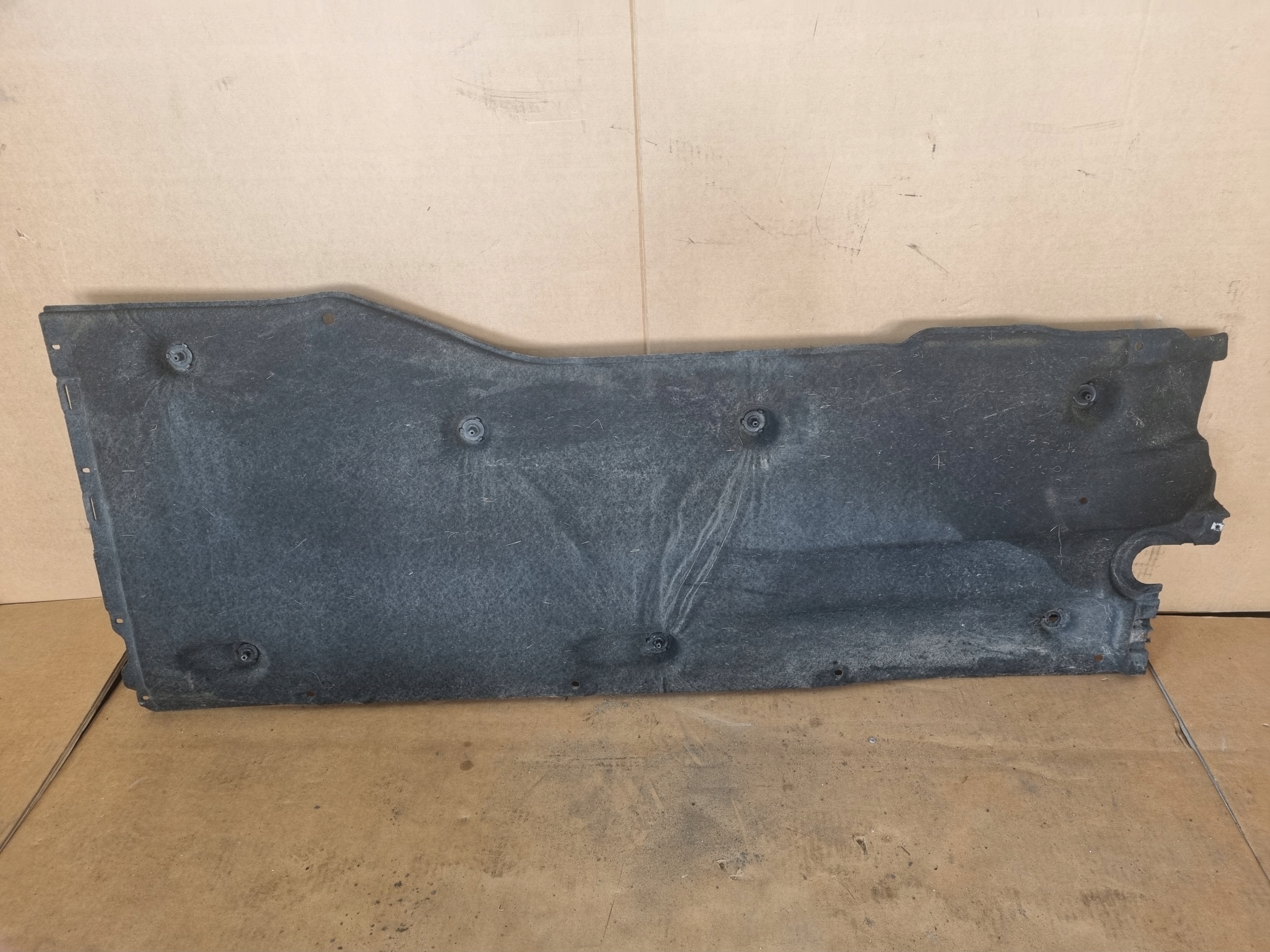 VW ARTEON OSŁONA PODWOZIA LEWA 3Q0825505B Numer katalogowy części 3Q0825505B