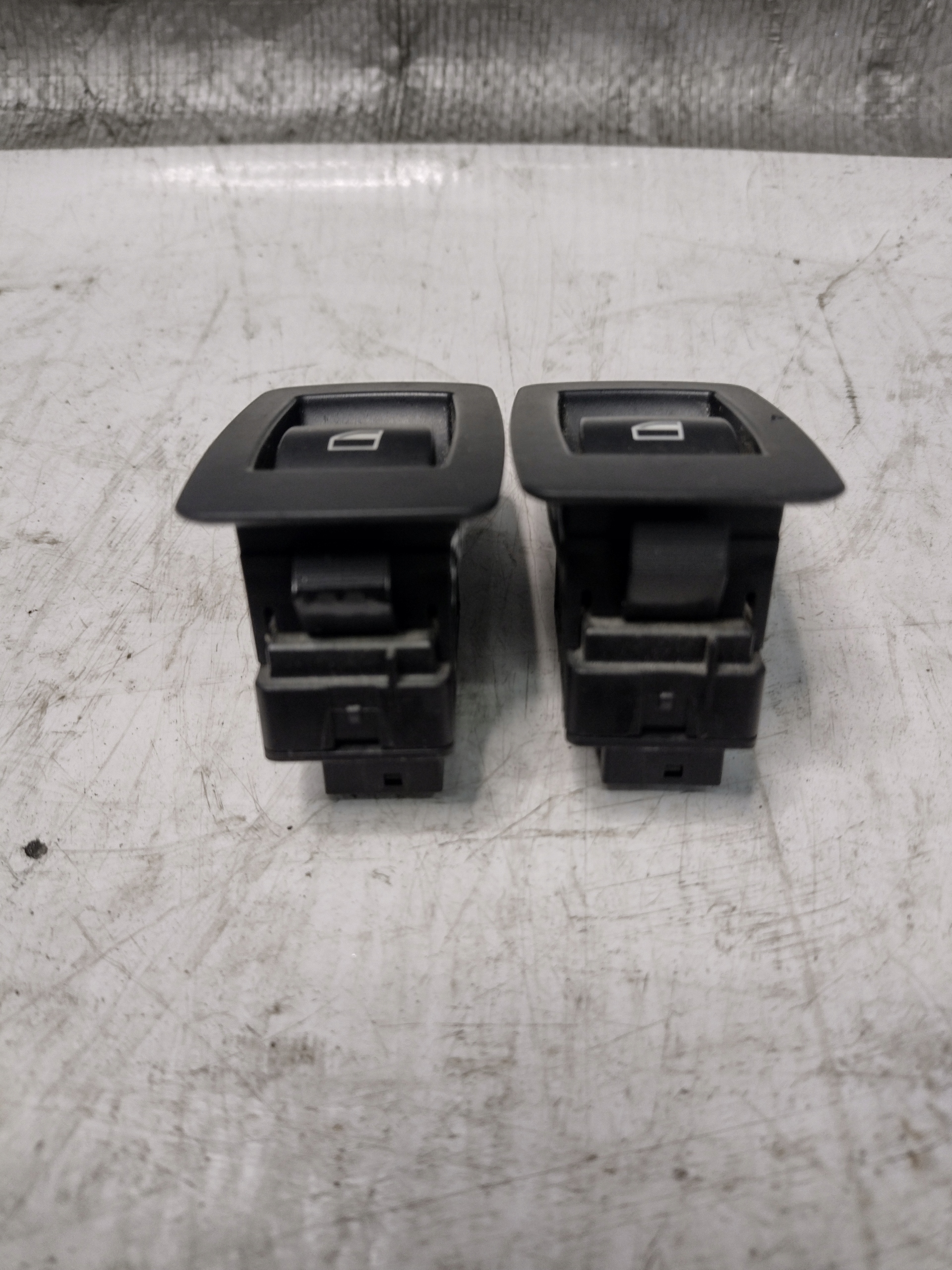 switch windows BMW E90 6945874