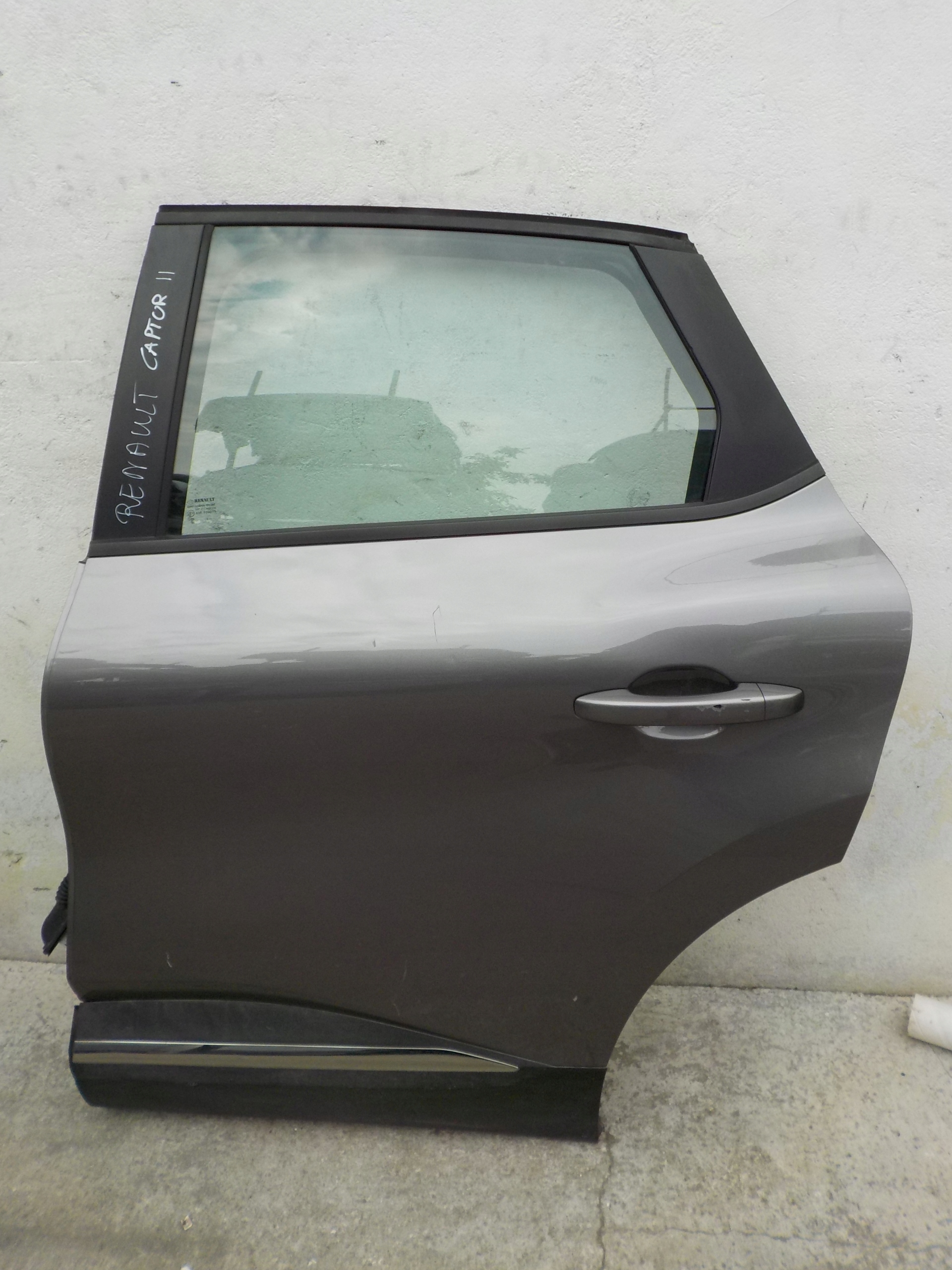 RENAULT CAPTUR II 17- DRZWI TYLNE TYŁ