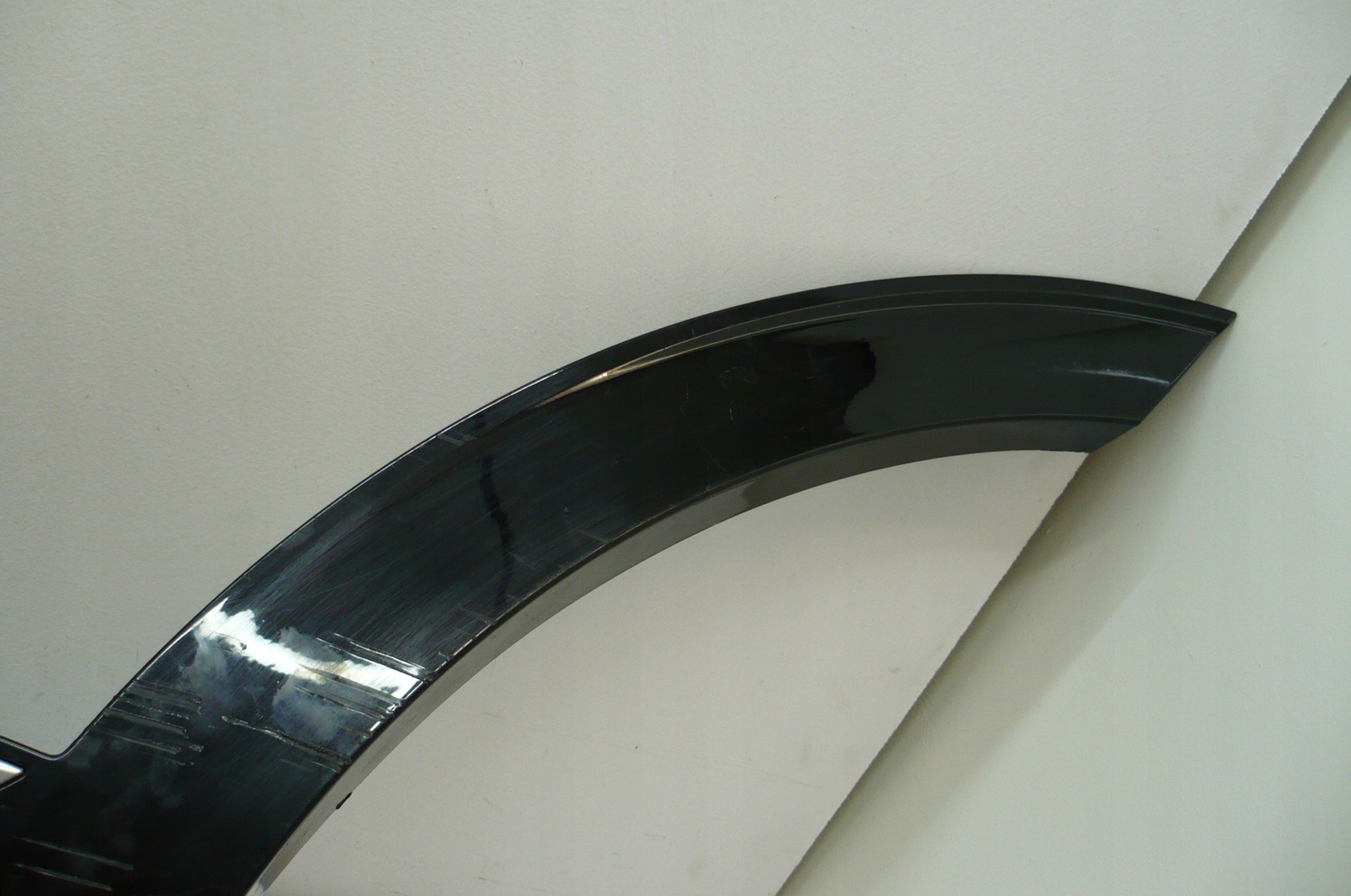 KIA SPORTAGE V 21- moulding door left rear part