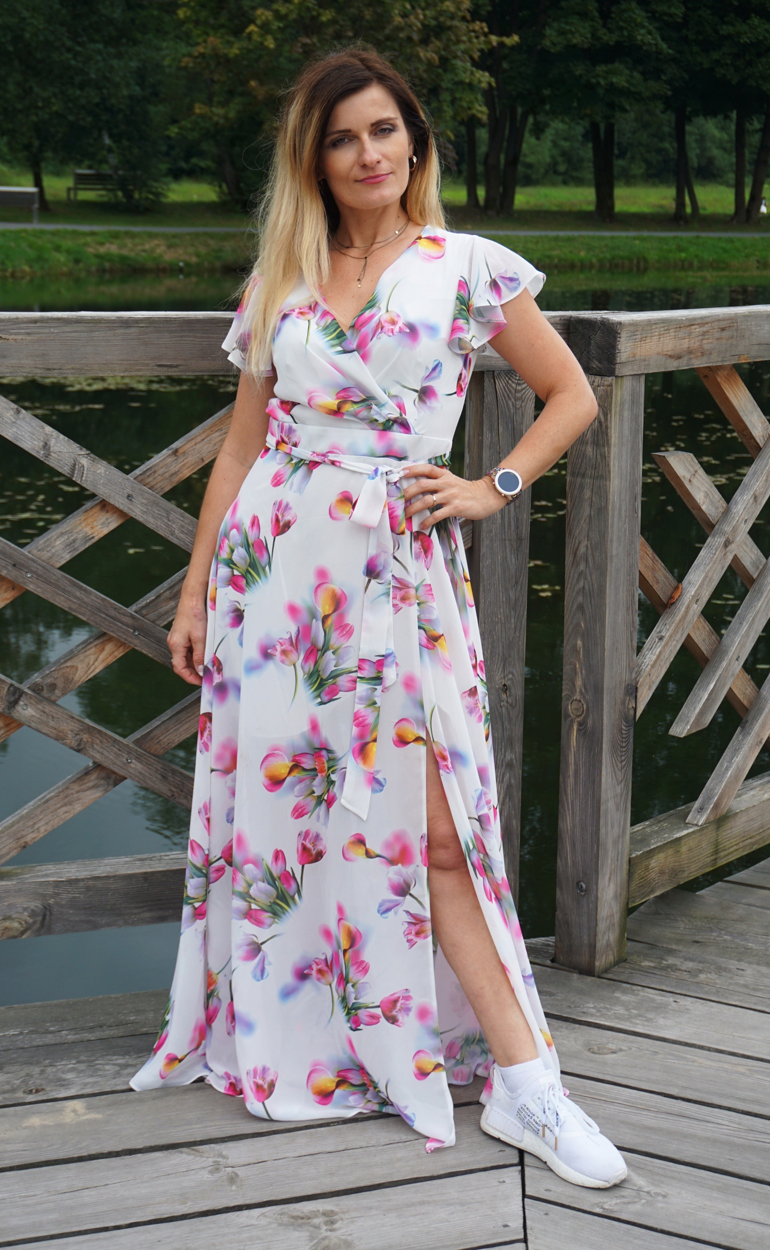 SUKIENKA DŁUGA ZWIEWNA TULIPANY SZEROKI DÓŁ r. 44 Marka inna