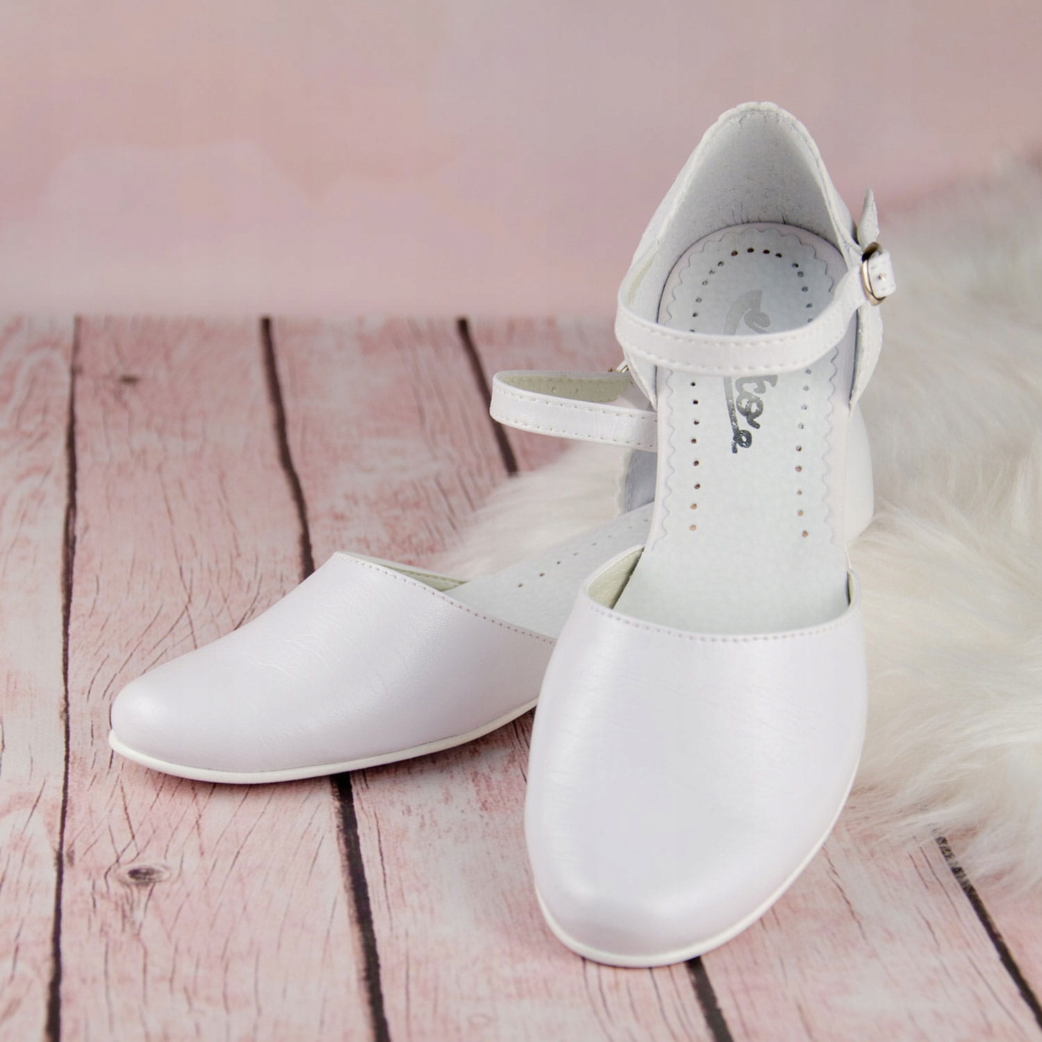 Buty komunijne dziewczęce KBD-700 - Rozmiar: 35 - Rozmiar 35