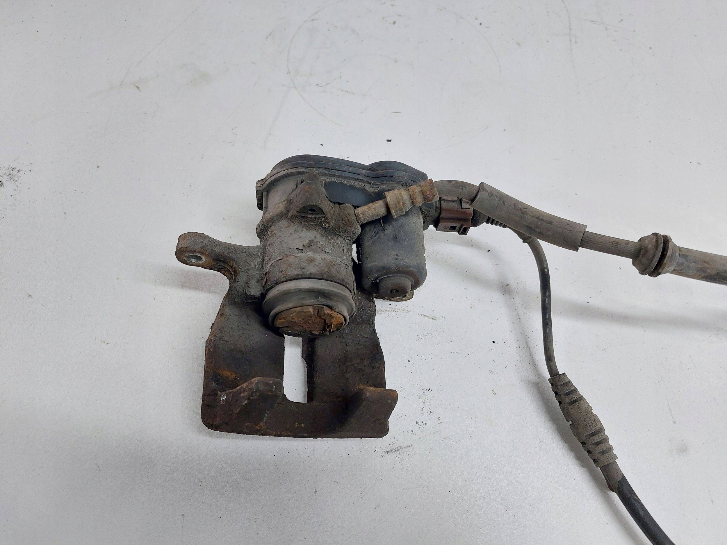 AUDI A4 B8 8K A5 8T caliper brakes electrical right rear part