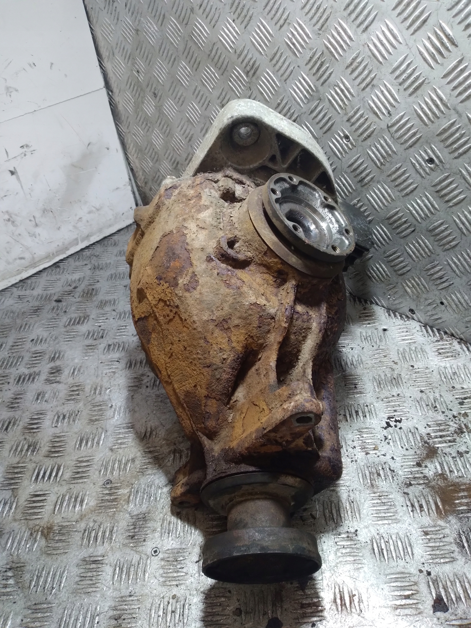 differential rear BMW E60 7502865 3.0 D 2003