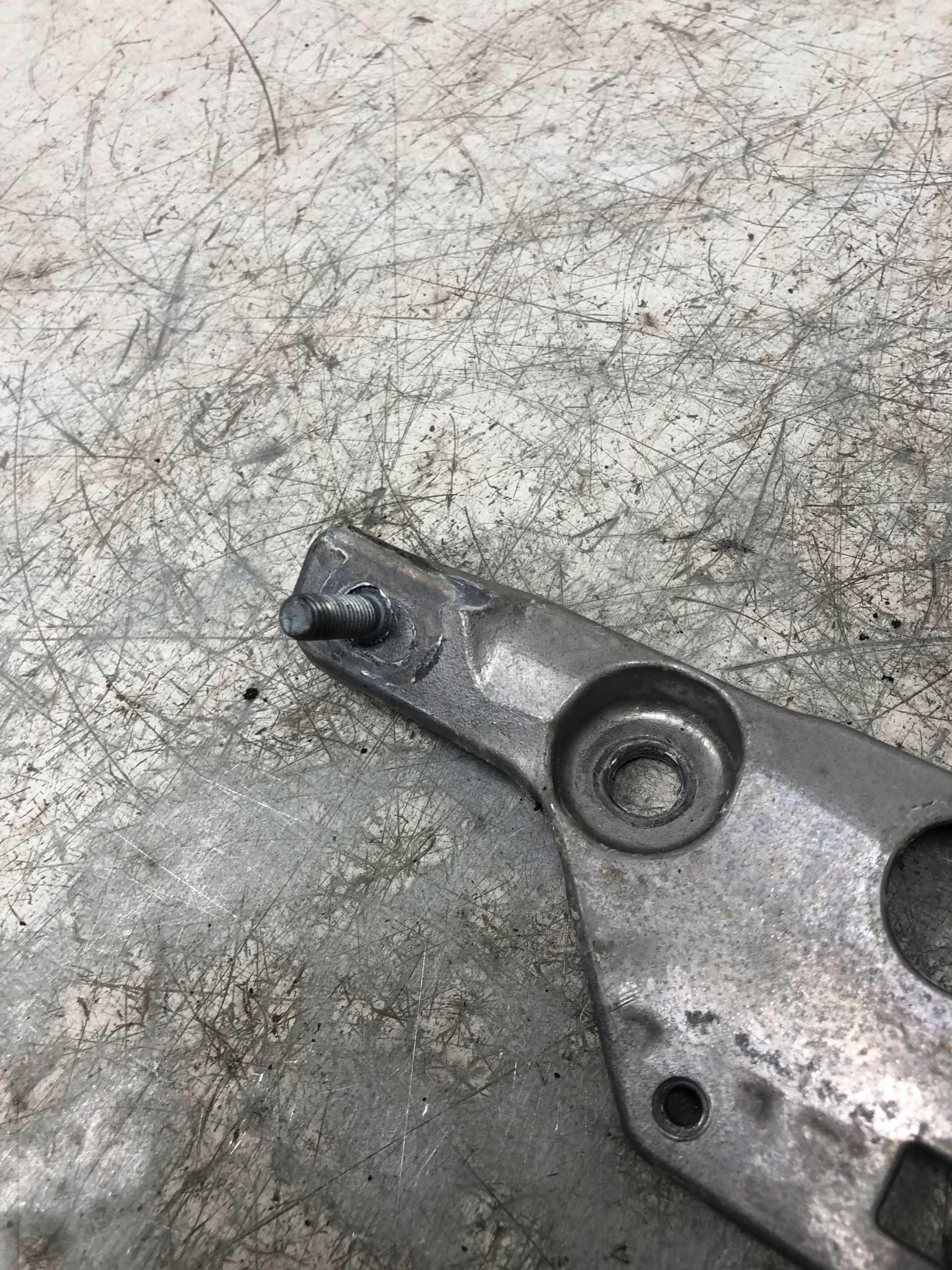 halter konsole MERCEDES W211 A2118154031
