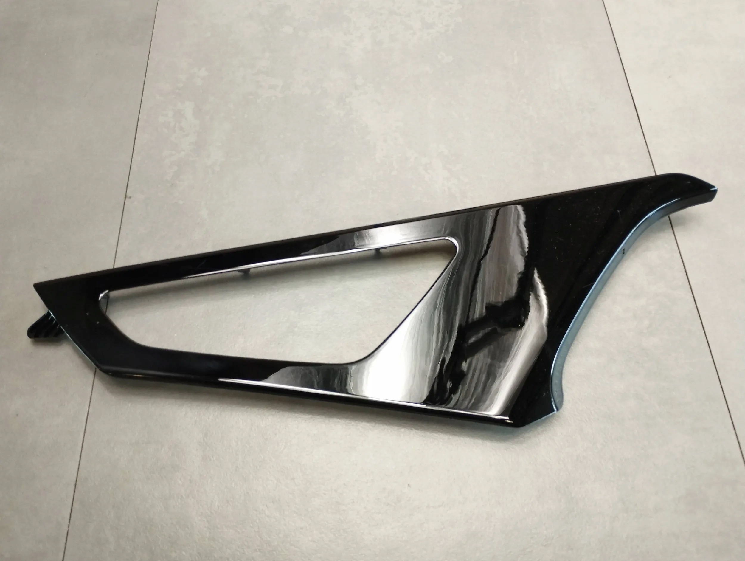 Audi Q4 e-tron frame przelacznika 89A959517A