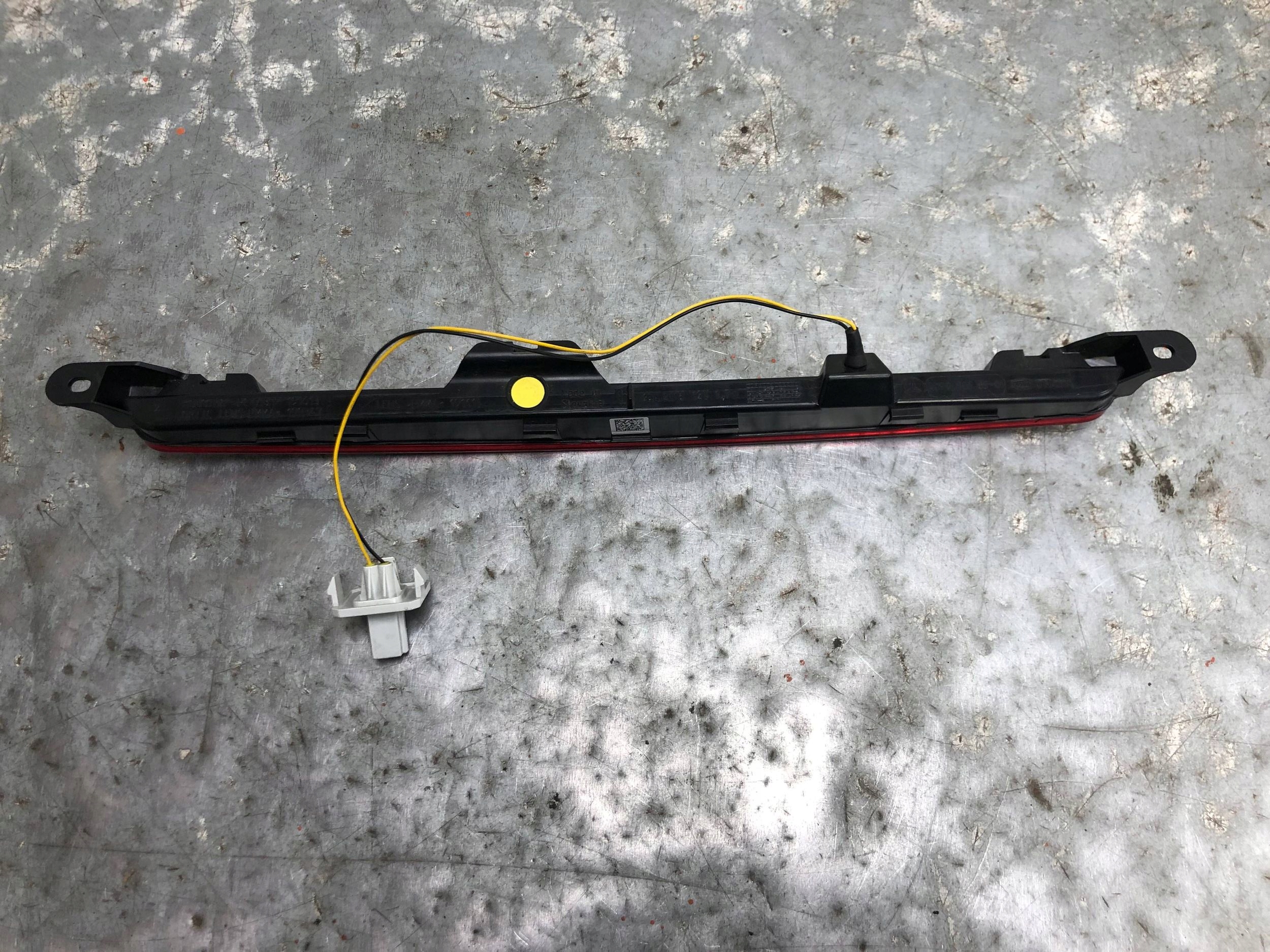 TRZECIE light STOP MERCEDES W177 A0999068901
