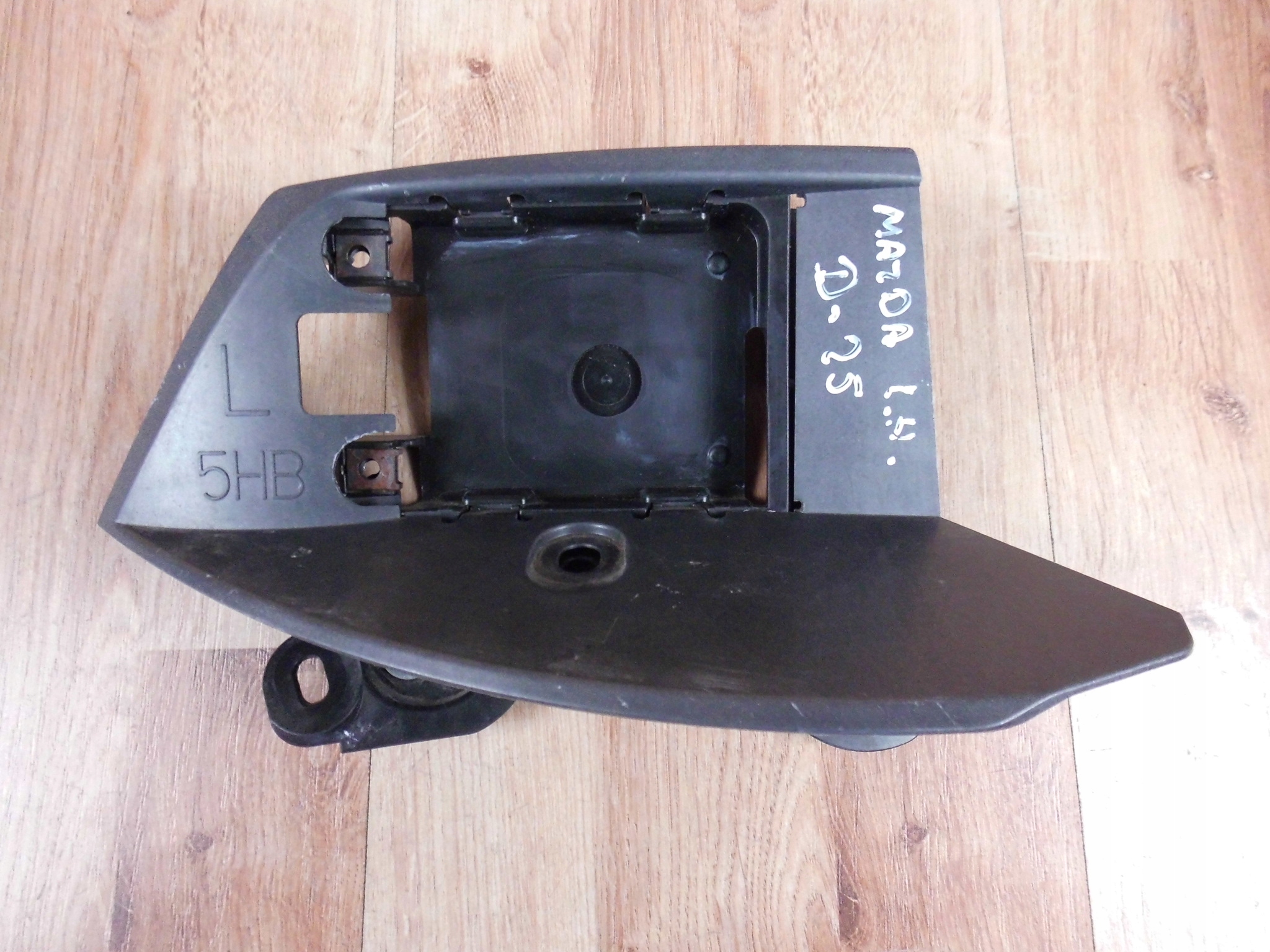 Mazda 3 BM 2013-2017 Support plaque sensor Capteur martwego pola Gauche B62H67Z42