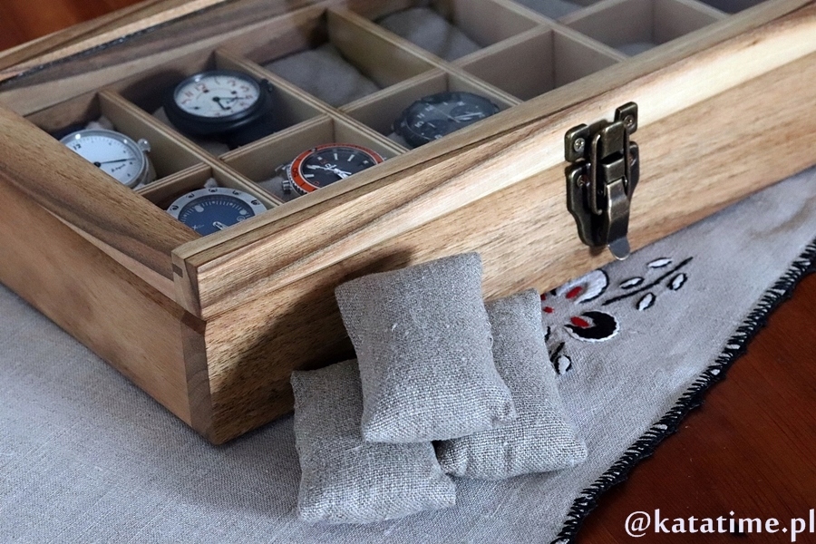 SKRZYNECZKA KASETKA PUDEŁKO BOX NA 10 ZEGARKÓW DREWNIANA ROBIONA RĘCZNIE Kolor wielokolorowy