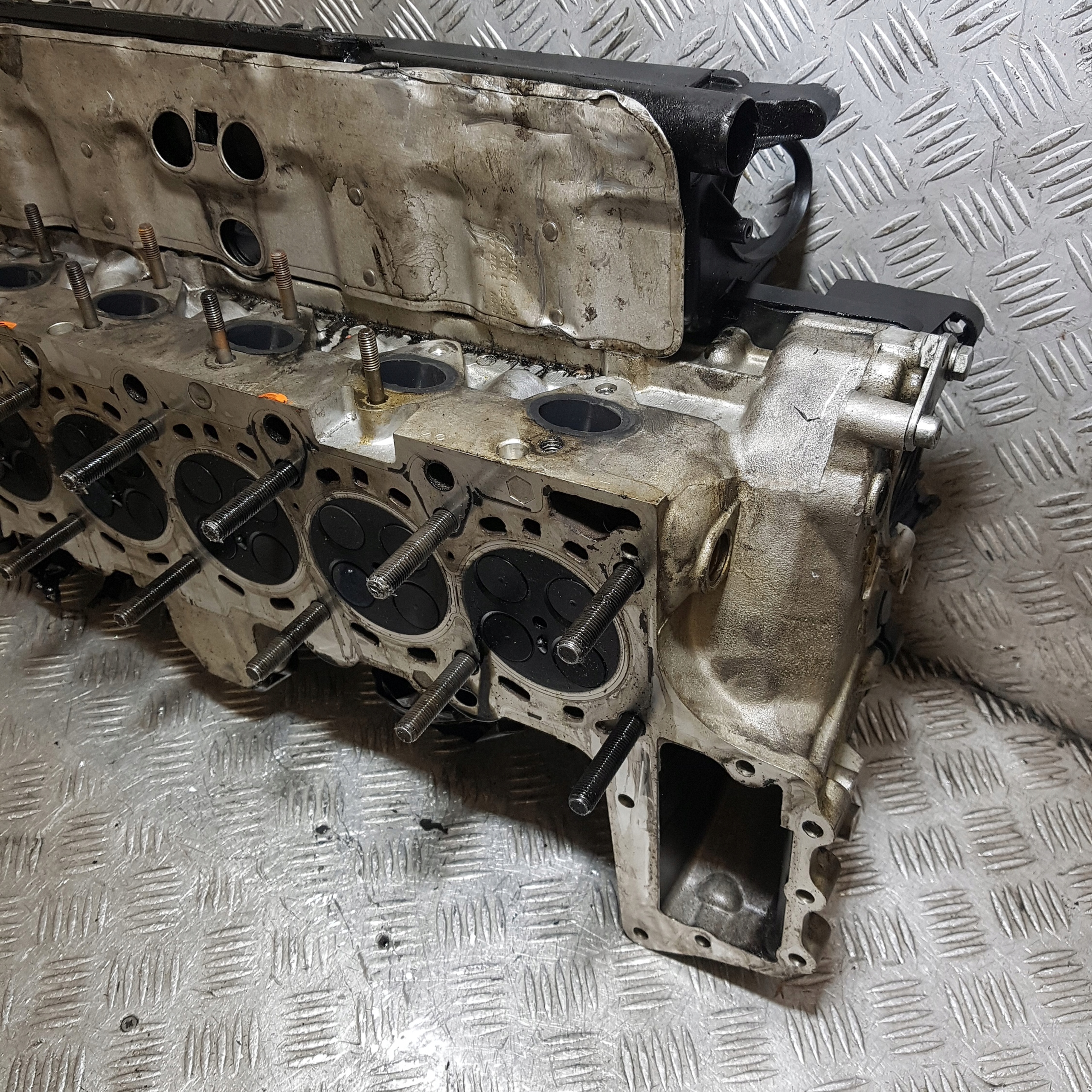 head. complete BMW E39 1769150.12 M57 3.0 D