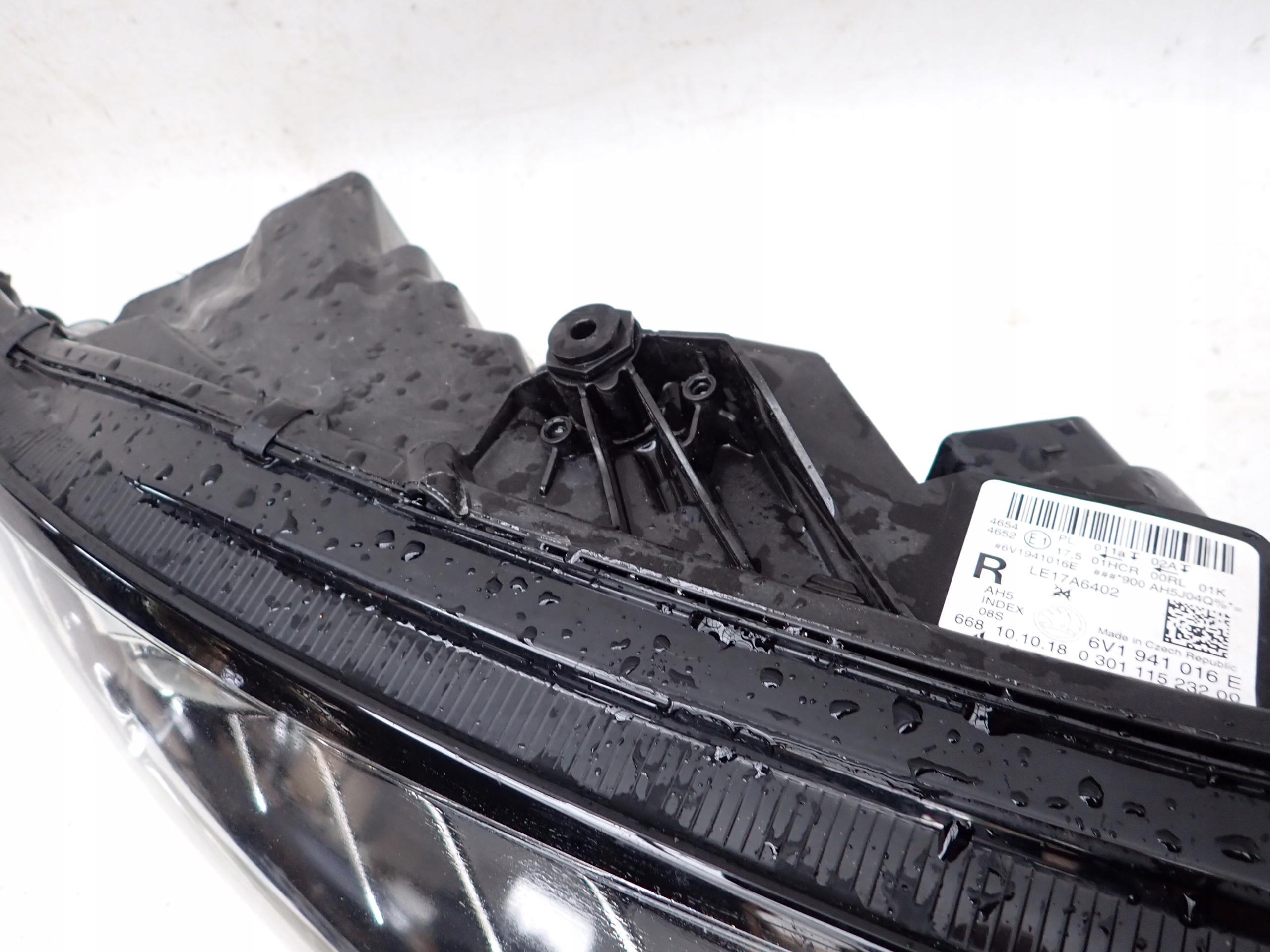 SKODA FABIA III LIFT light right front FULL LED 6V1941016E